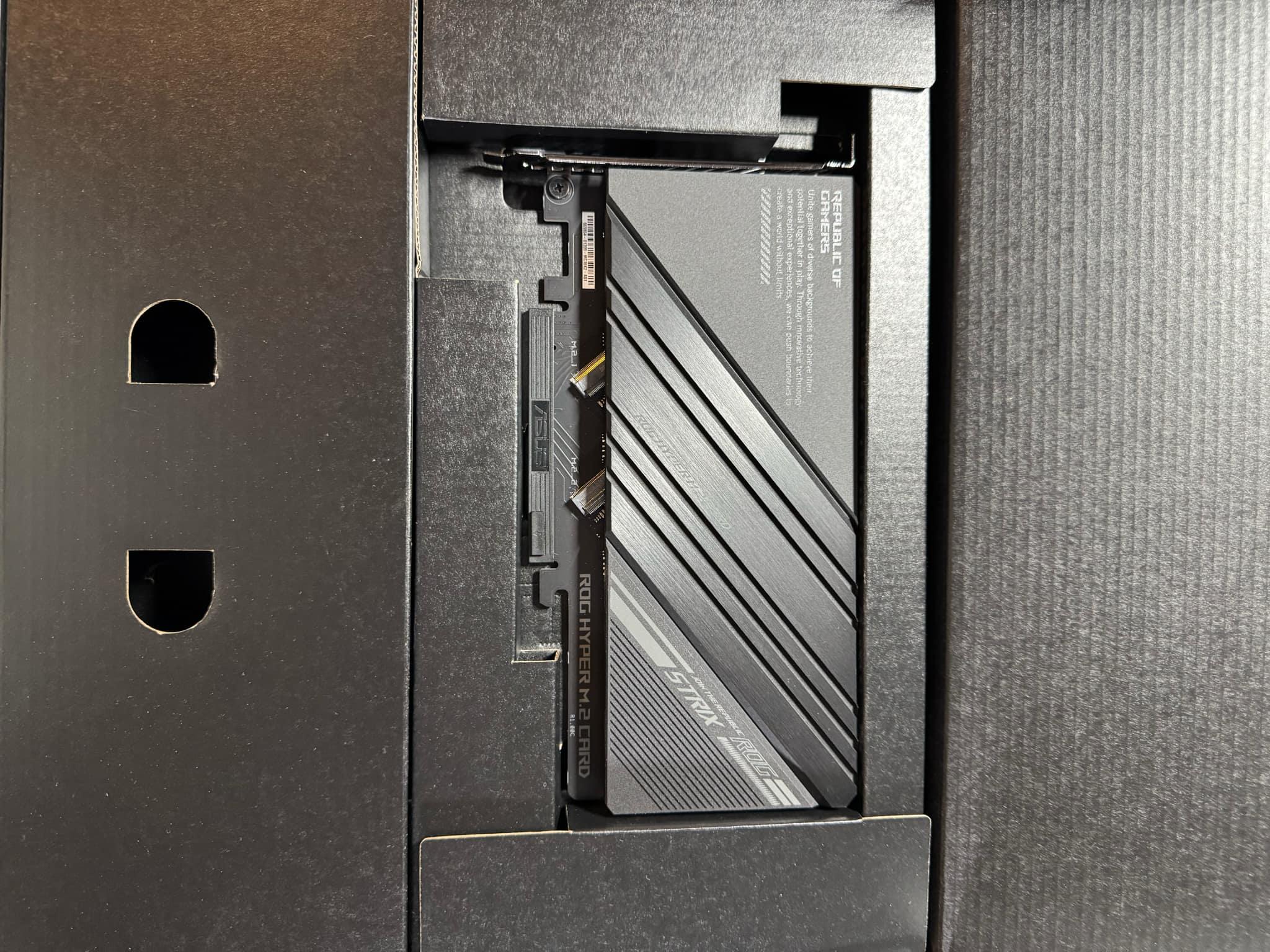 ASUS ROG HYPER M.2 PCIe Card - Gen5 PCIe Ready (2 x M.2 Expansion)