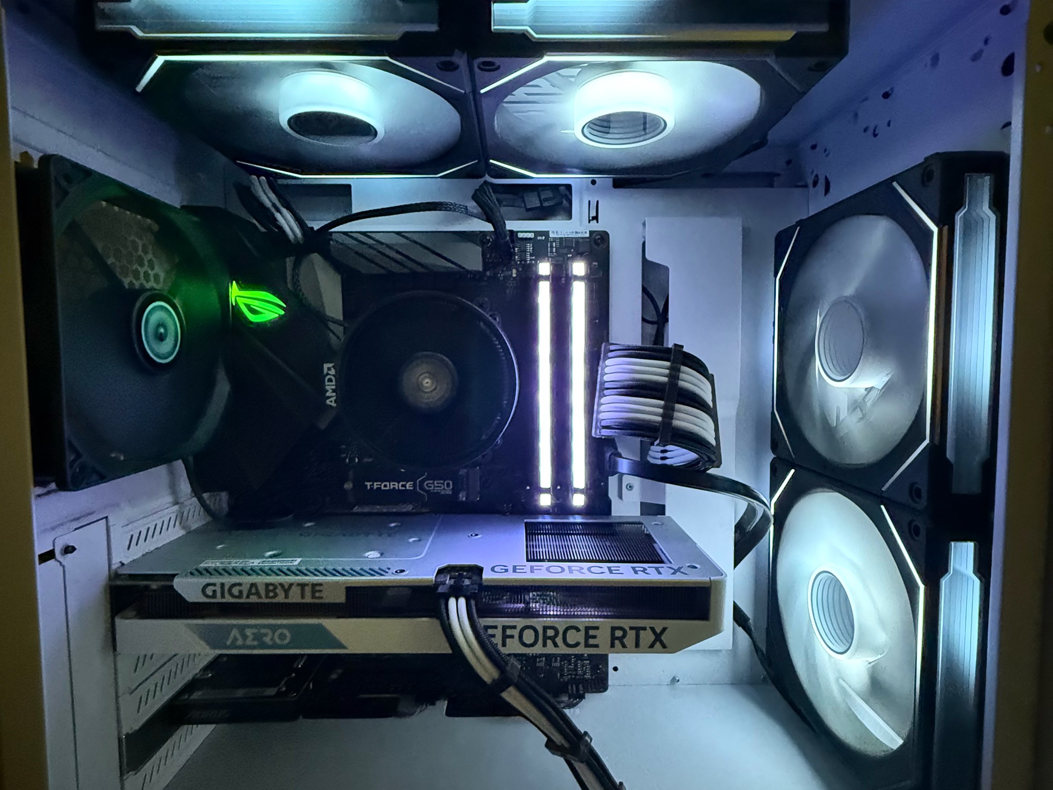 ⚪🔥 White Lian Li RTX 4060 Gaming PC | 32GB RGB | Ryzen 5 5600X 🔥⚪