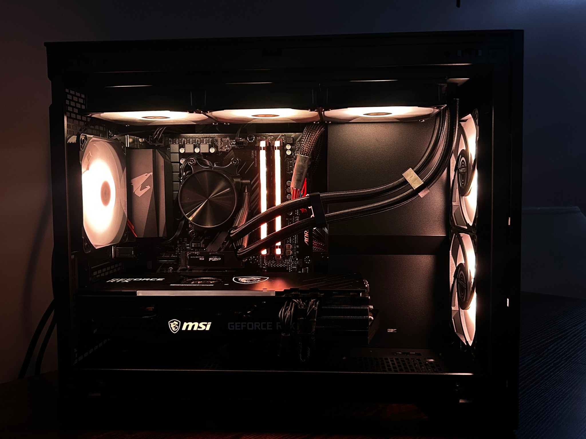 SPECTER | RTX 3070 , Ryzen 7 3700X , 1TB SSD , 16GB RAM DDR4