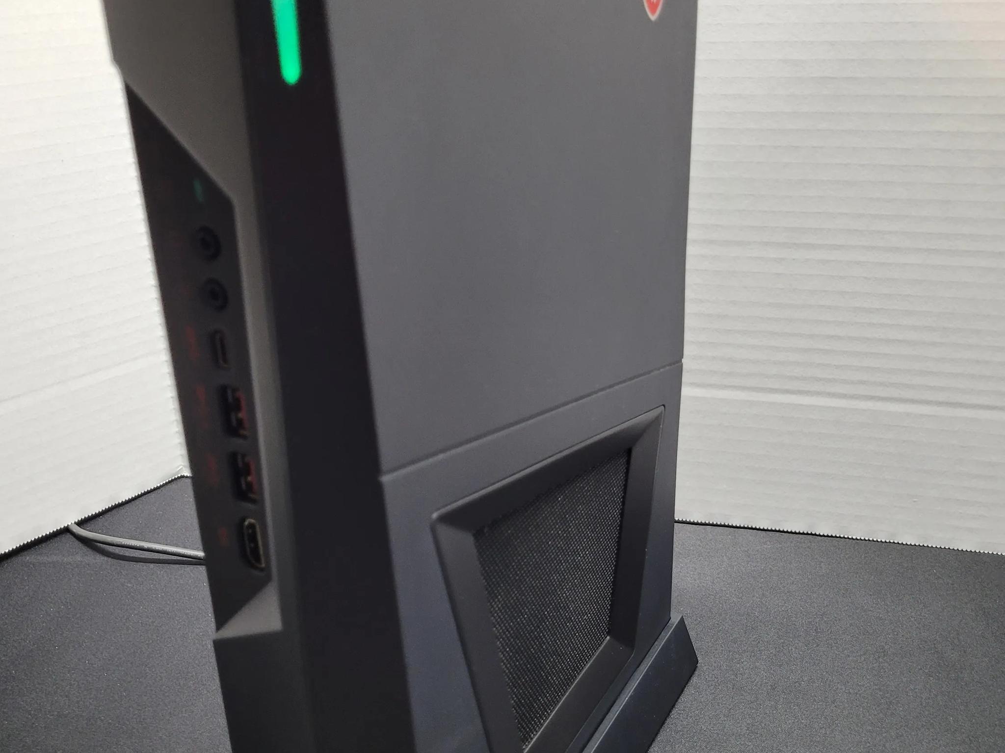 MSI Trident 3 - GTX 1660 & i5 9400f