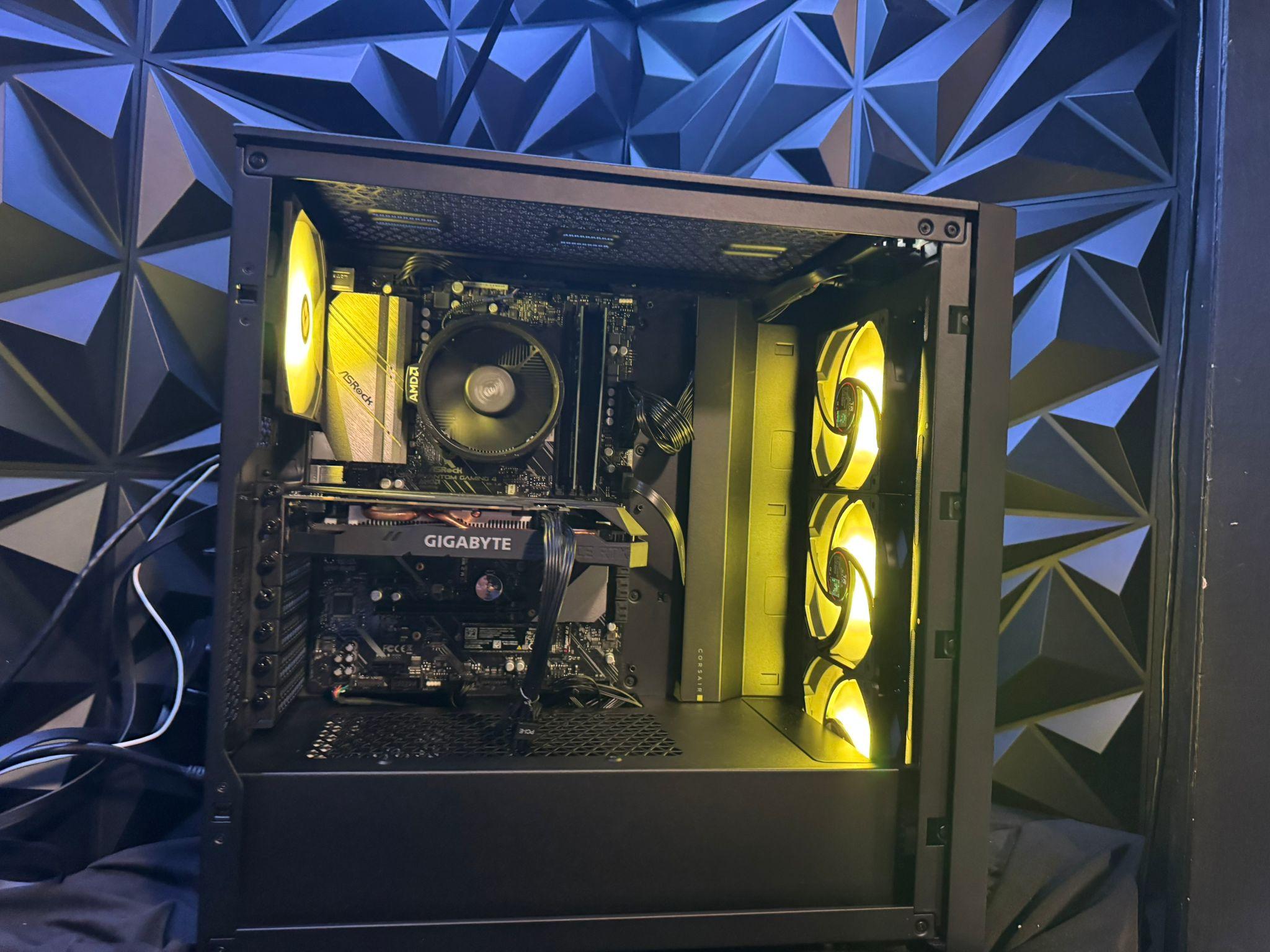 🔥 The RTX Mid Daddy 🧔‍♂️💻 Ryzen 5 3600| RTX 2060| 16 GB DDR4| 1.25 TB NVMe