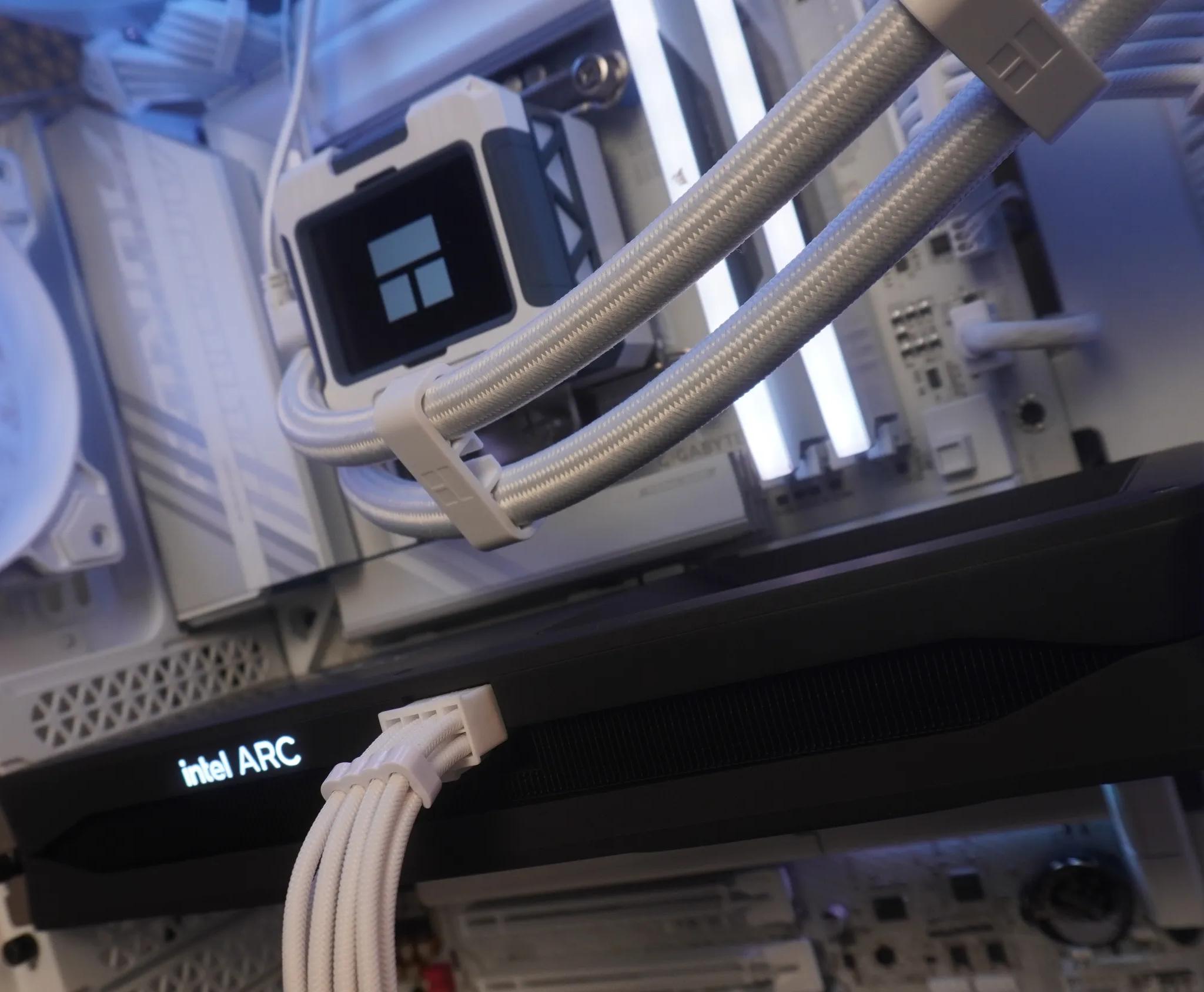 ❄🤍ARCTIC🤍❄ 1440p Gaming/Productivity BEAST 💙Arc B580 💙Ultra 7 265k | 32GB | WIFI