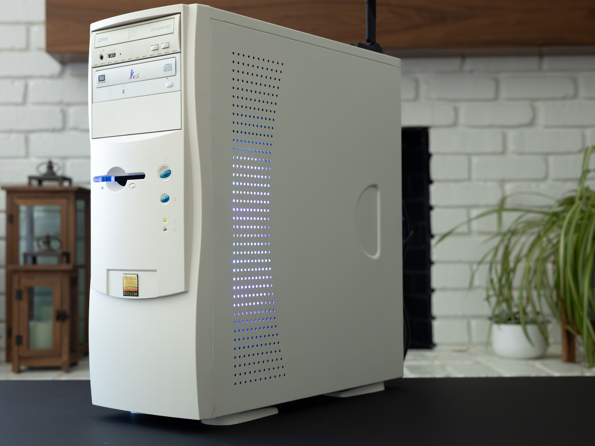 RTX 4070 TI, Ryzen 5 7600x, WiFi, 32gb DDR5, Ultimate Sleeper Gaming PC
