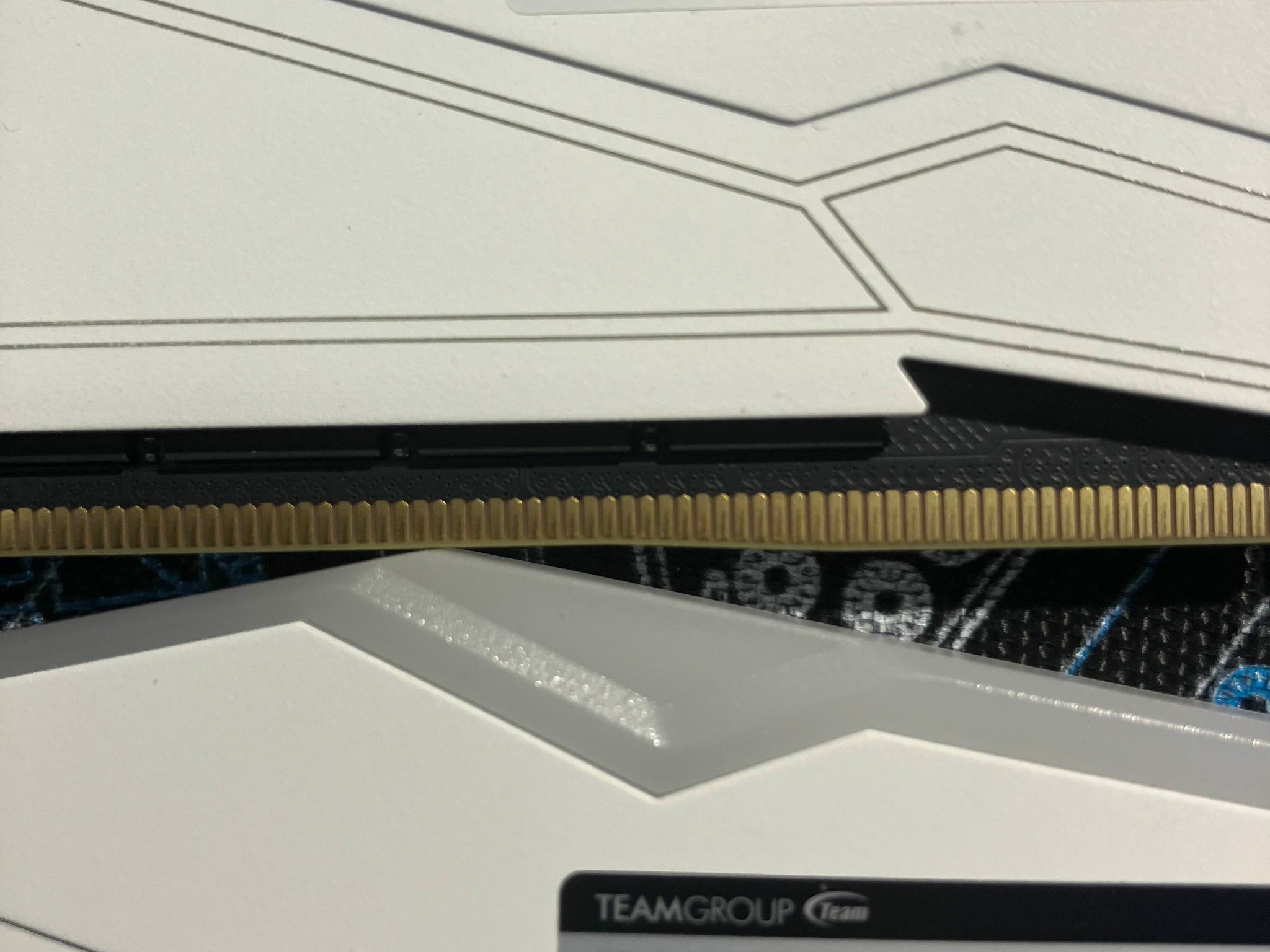 9800X3D + 64GB 6000MHz DDR5 + B850 ATX Mobo