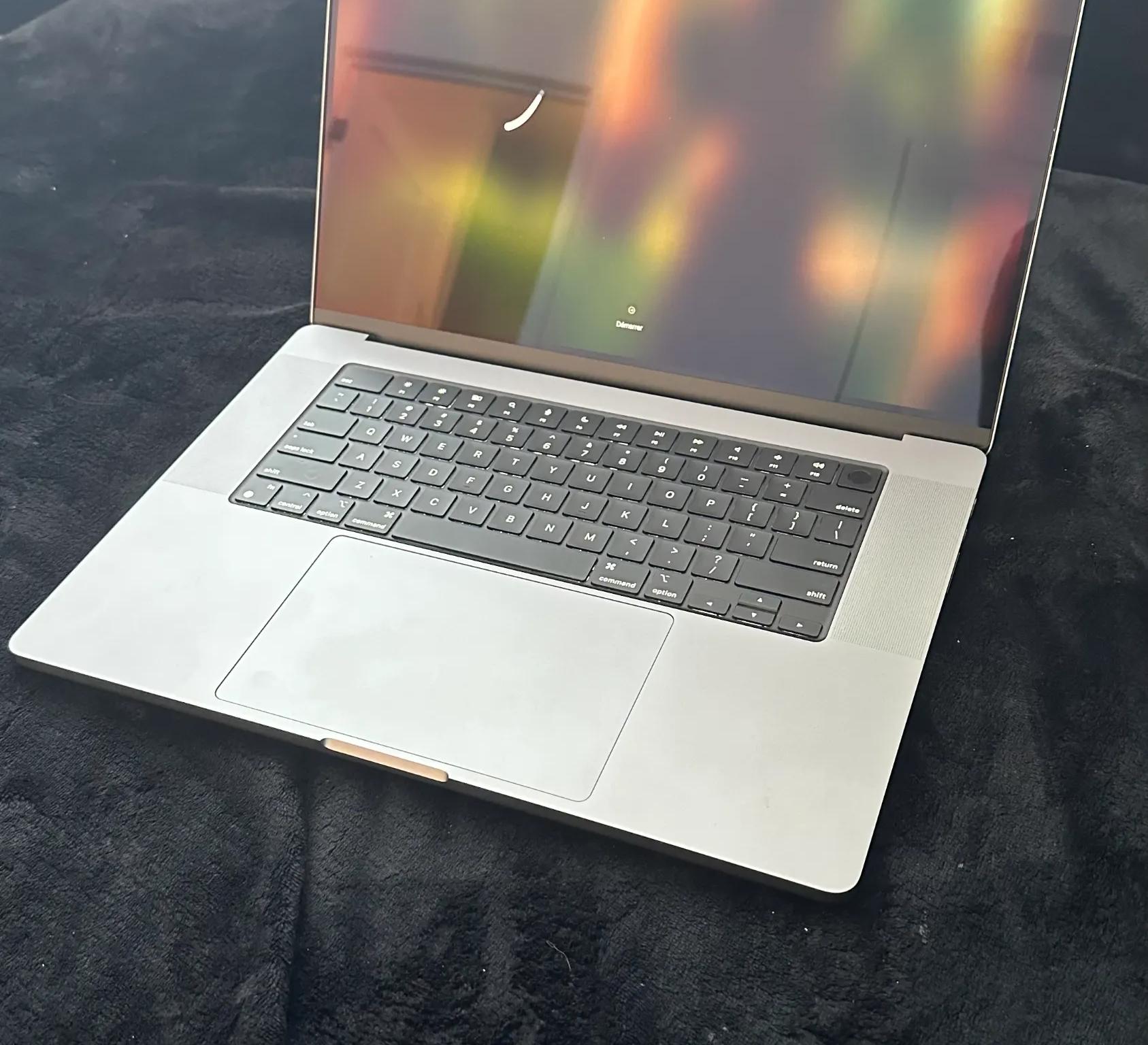 Like New! Macbook Pro 16" 2021
