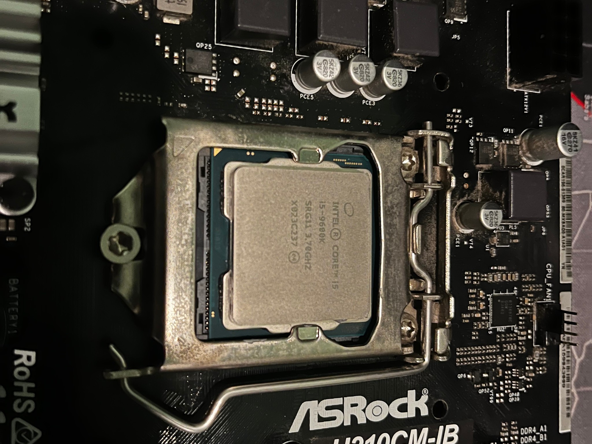 ASUS LGA1200 MOTHERBOARD + I5 9600k
