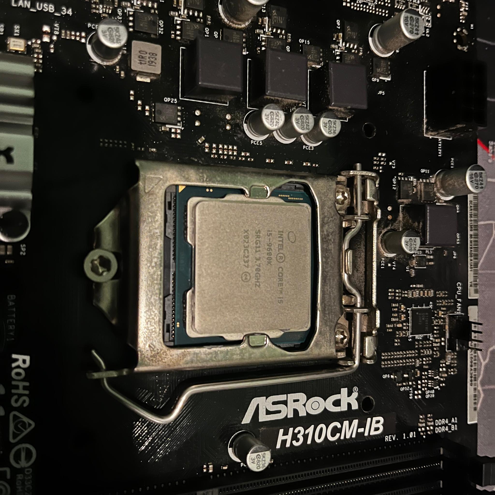 ASUS LGA1200 MOTHERBOARD + I5 9600k