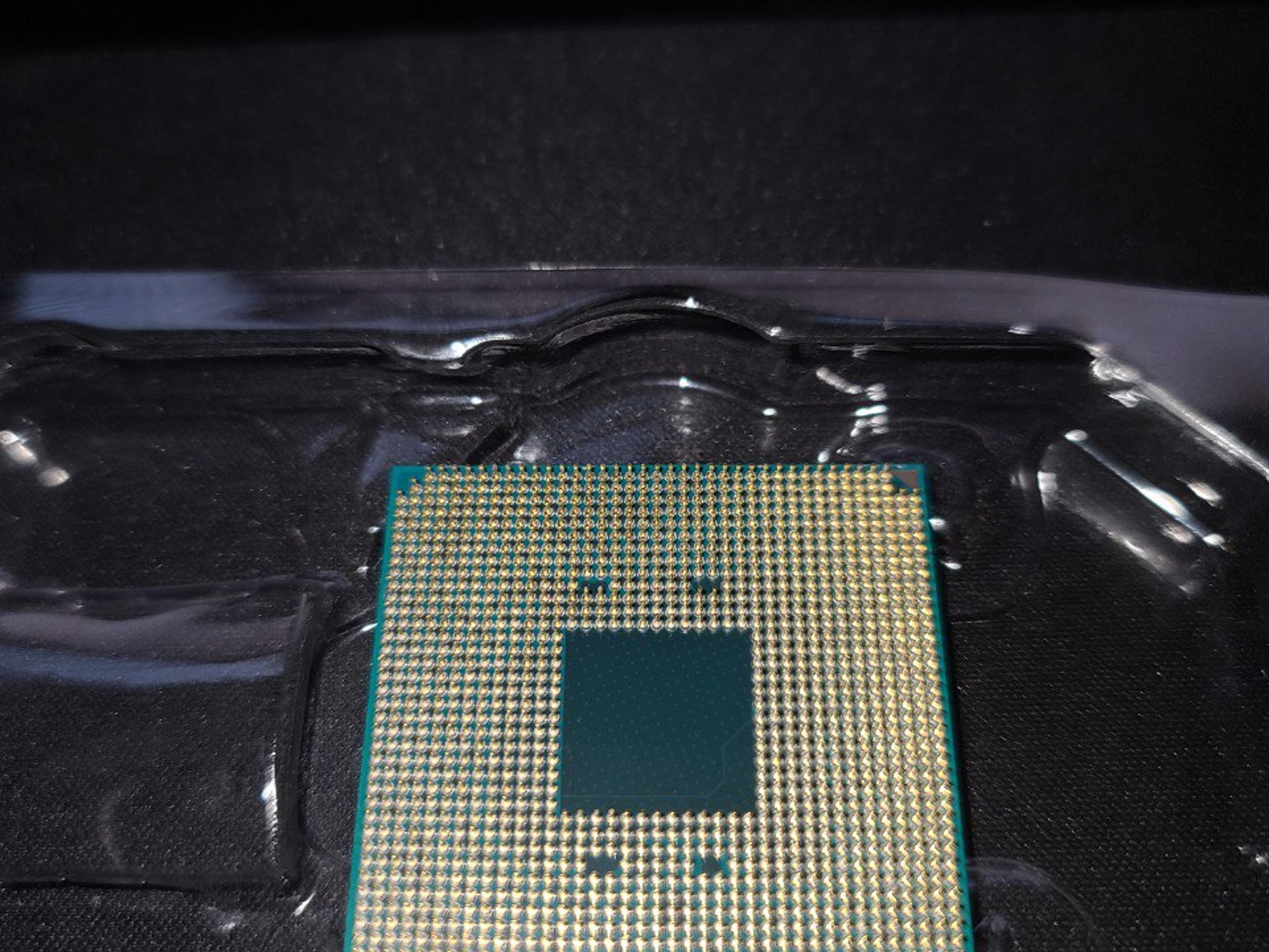 (Used) AMD Ryzen 5 2600 3.4GHz 6-Core CPU