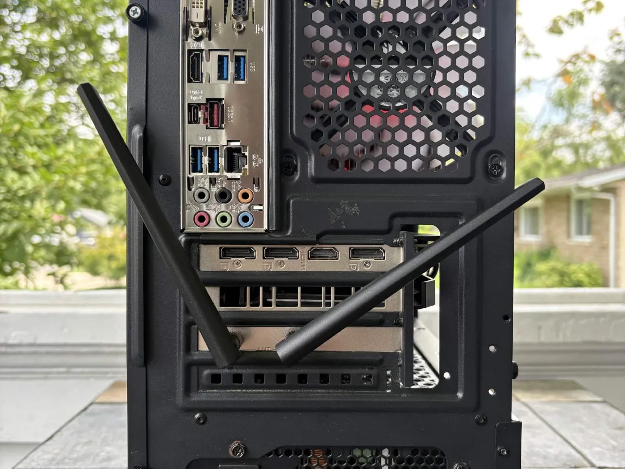 BLACK CAT CUSTOMS — SHADOWCLAW i5-8400/1660/32GB RAM/ 1.25 Storage