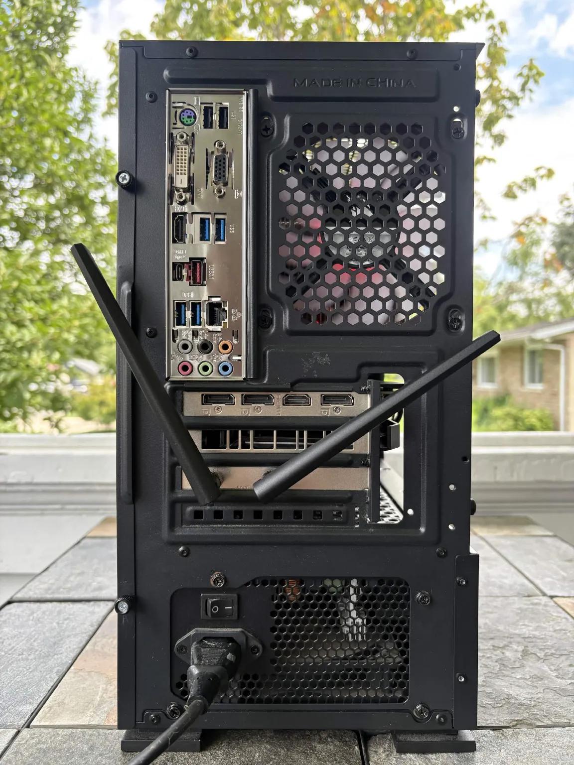 BLACK CAT CUSTOMS — SHADOWCLAW i5-8400/1660/32GB RAM/ 1.25 Storage
