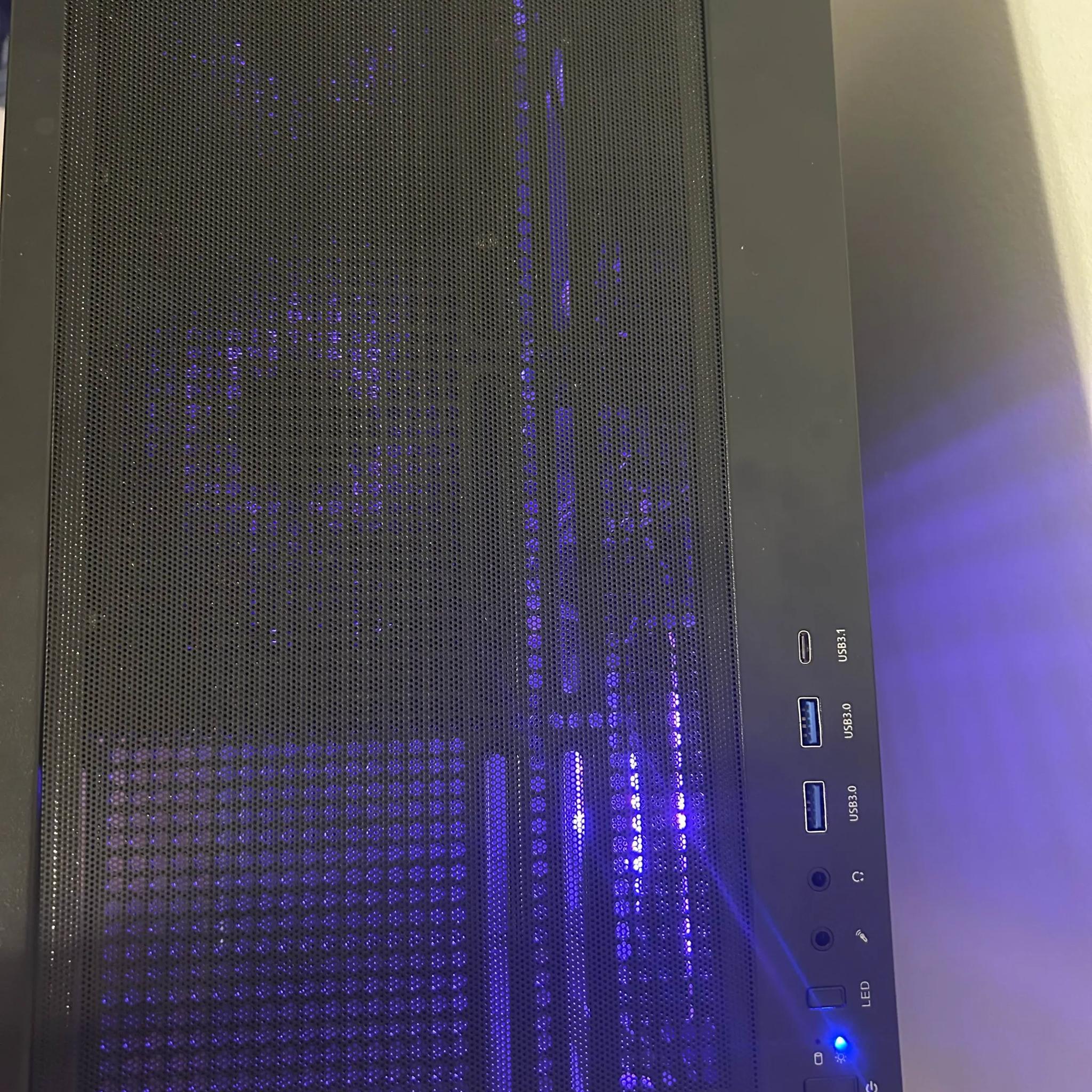 Gaming PC - RX 6700 XT - Ryzen 7 5800X - 32gb 3600MHz + AIO!