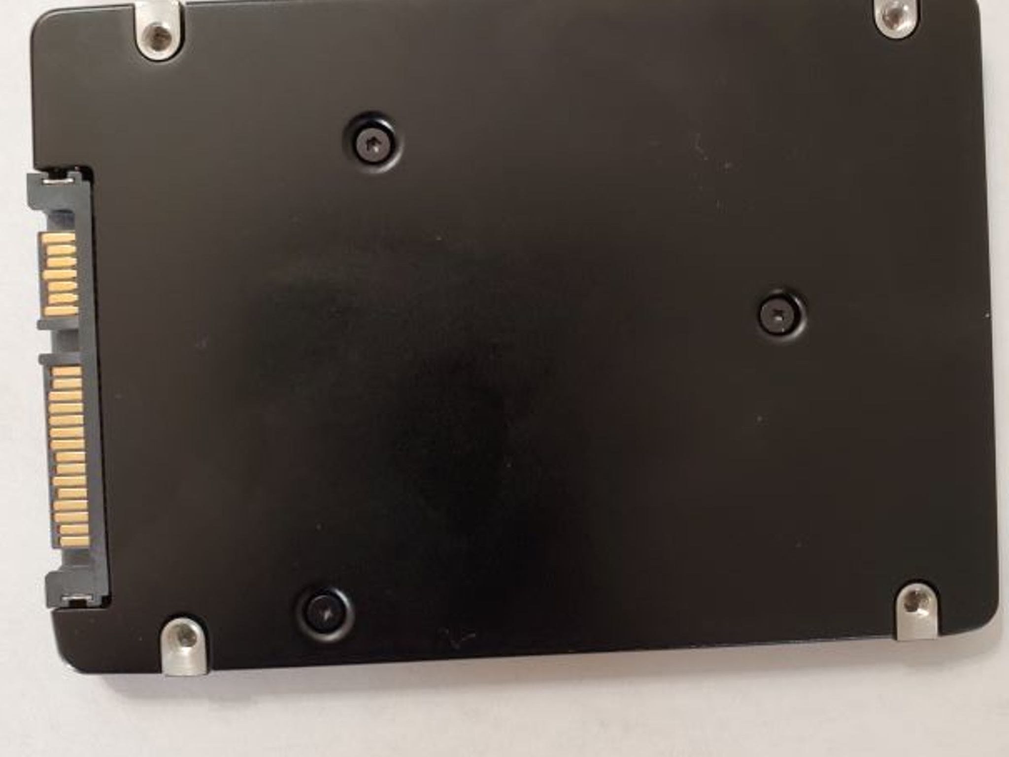 Samsung PM883 MZ-7LH2400 / MZ7LH240HAHQ-00005 240GB SATA RI Solid State Drive