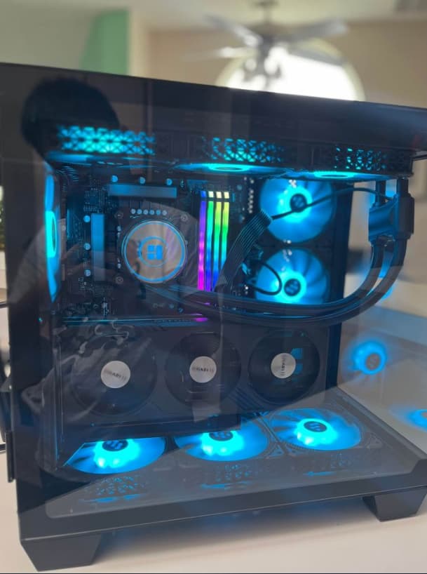 🤑 ON SALE!💰🔥Red Aura🔥 Black Fishtank PC Build 🐟 - 4060 - i9 Intel 🚀 1080p/1440p