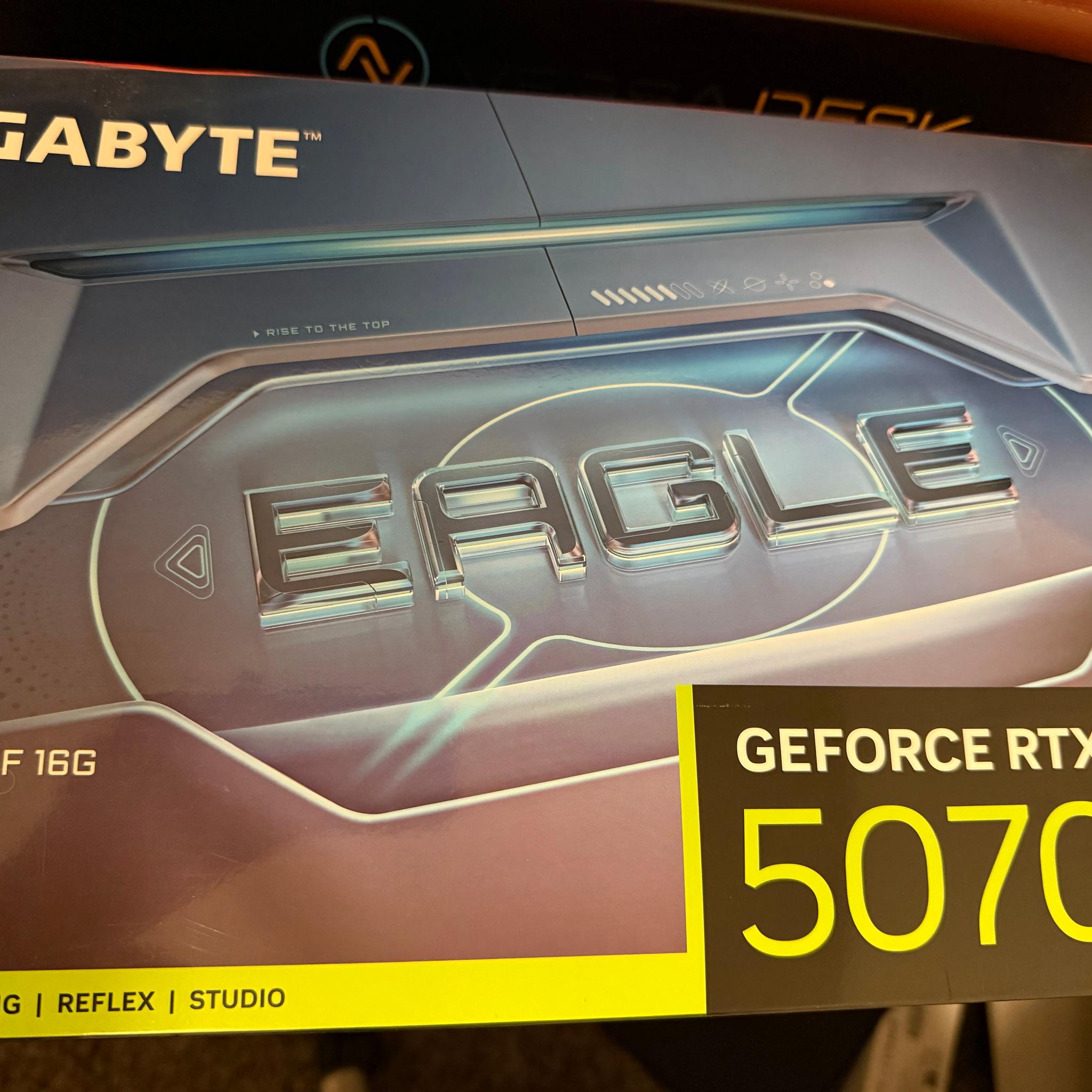 GIGABYTE 5070 TI EAGLE OC SFF 16 GB2 SLOTS