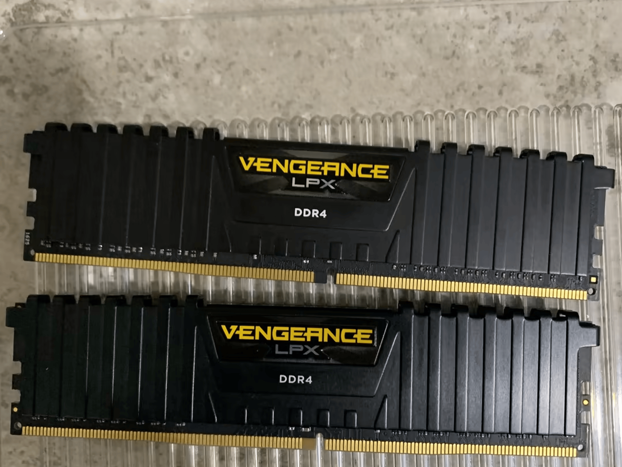 Corsair Vengeance LPX (2 X 8 GB) 16 GB DDR4 2400 MHz Memory Sticks (DIFF MODELS)