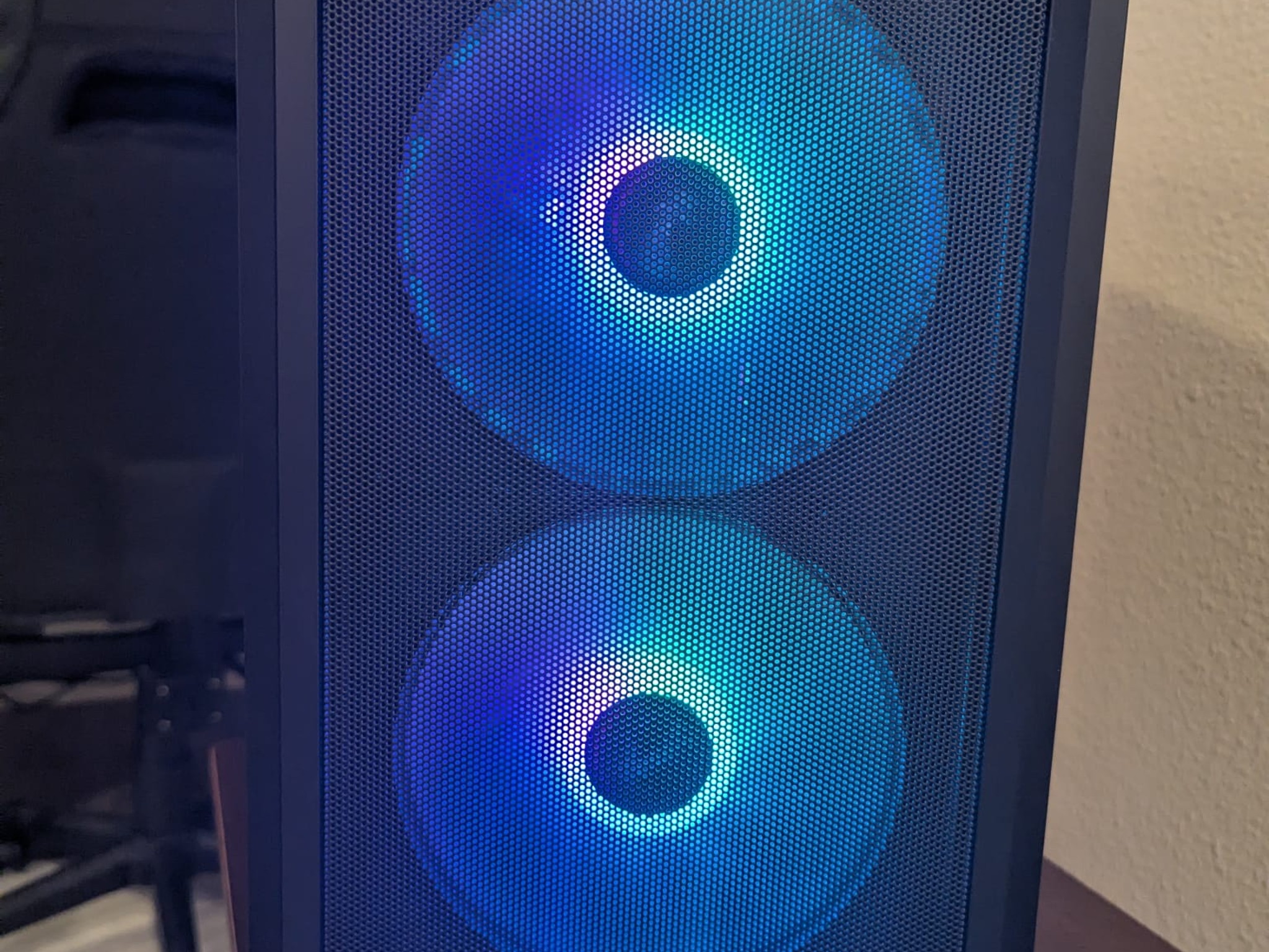 Amd Ryzen 5 5500, GPU ASUS RTX 5050 8gb, 32gb of ddr4