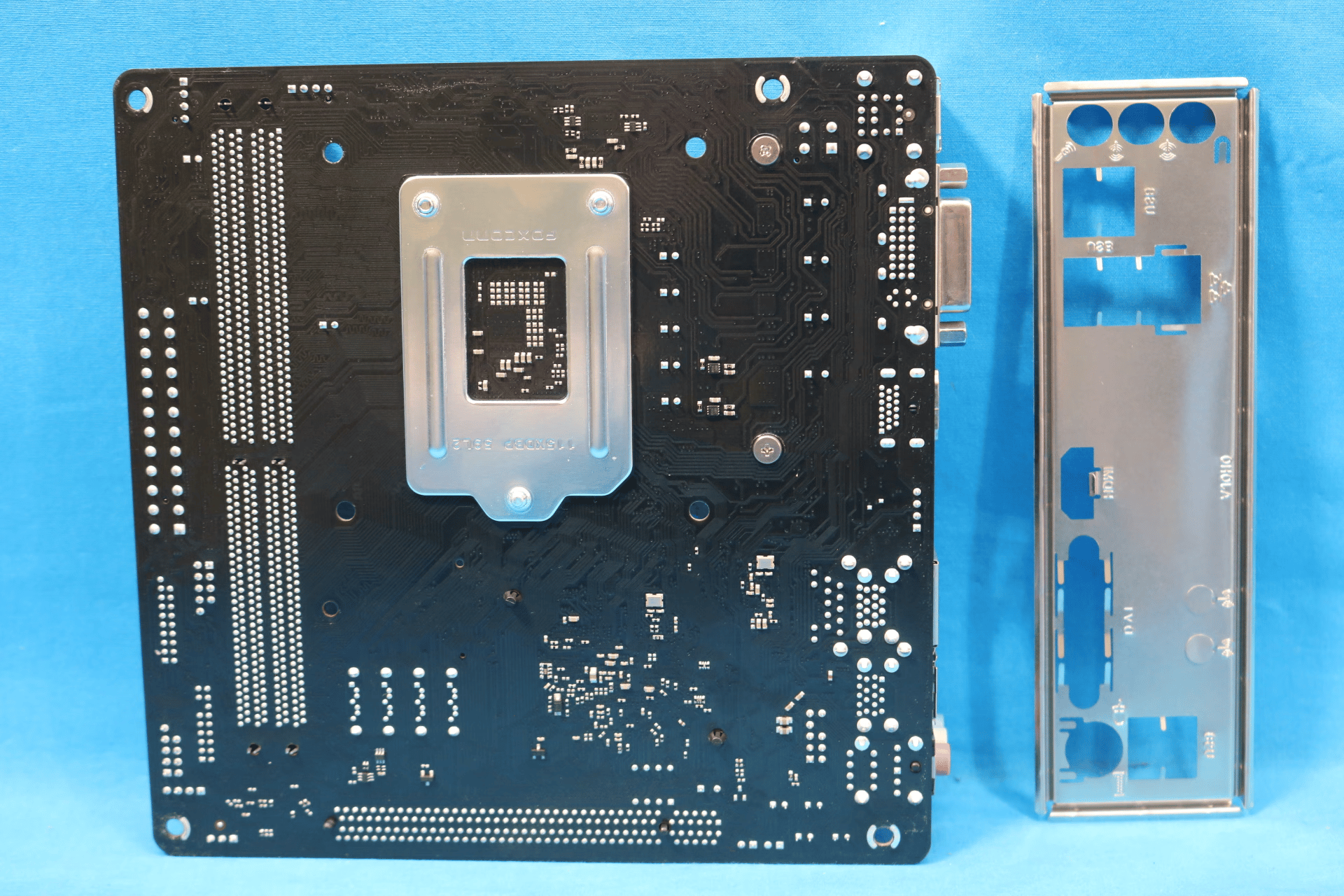 *NEWEST BIOS* ASRock H110M-ITX Intel LGA1151/Socket H4 DDR4 mini-ITX Motherboard & I/O Shield