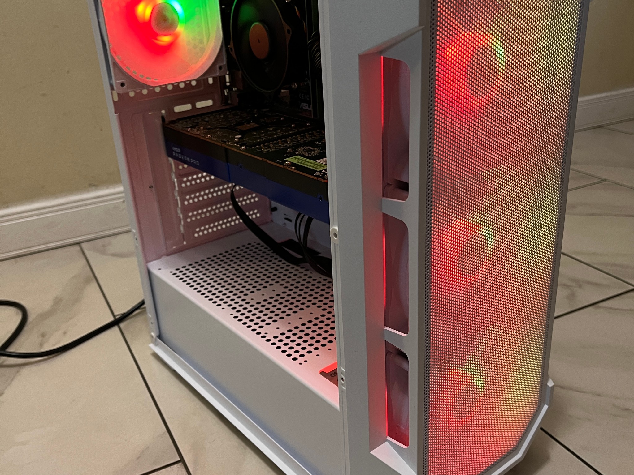 🟠🔥 Intel i5-6600, AMD W5700 8GB, 12GB RAM,  500 GB SSD, High Performance RGB Gaming PC 🖥️🟢