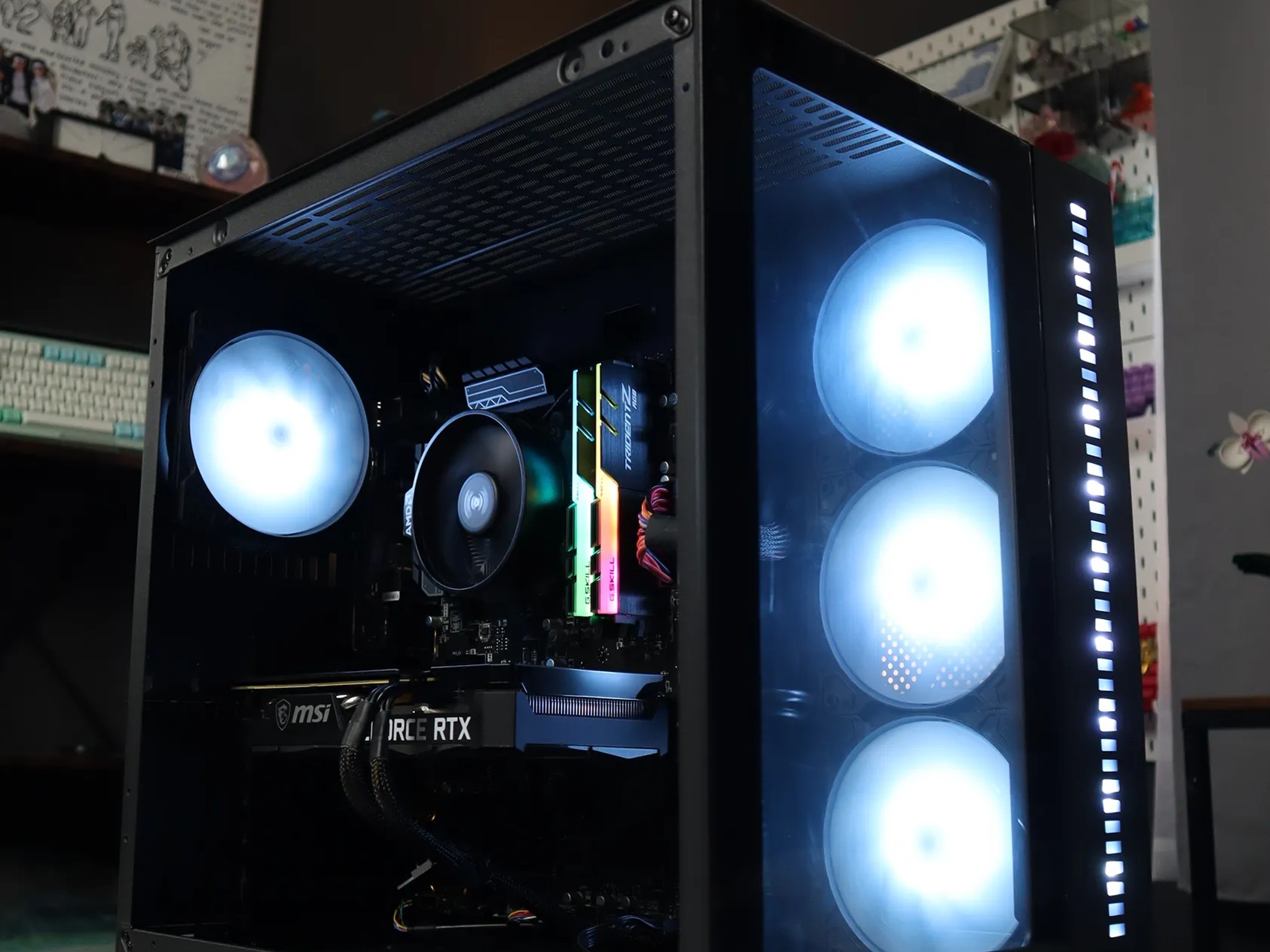 RTX 3060 | Ryzen 5 5600X | 16GB DDR4 RAM | 1TB NVME M.2 SSD