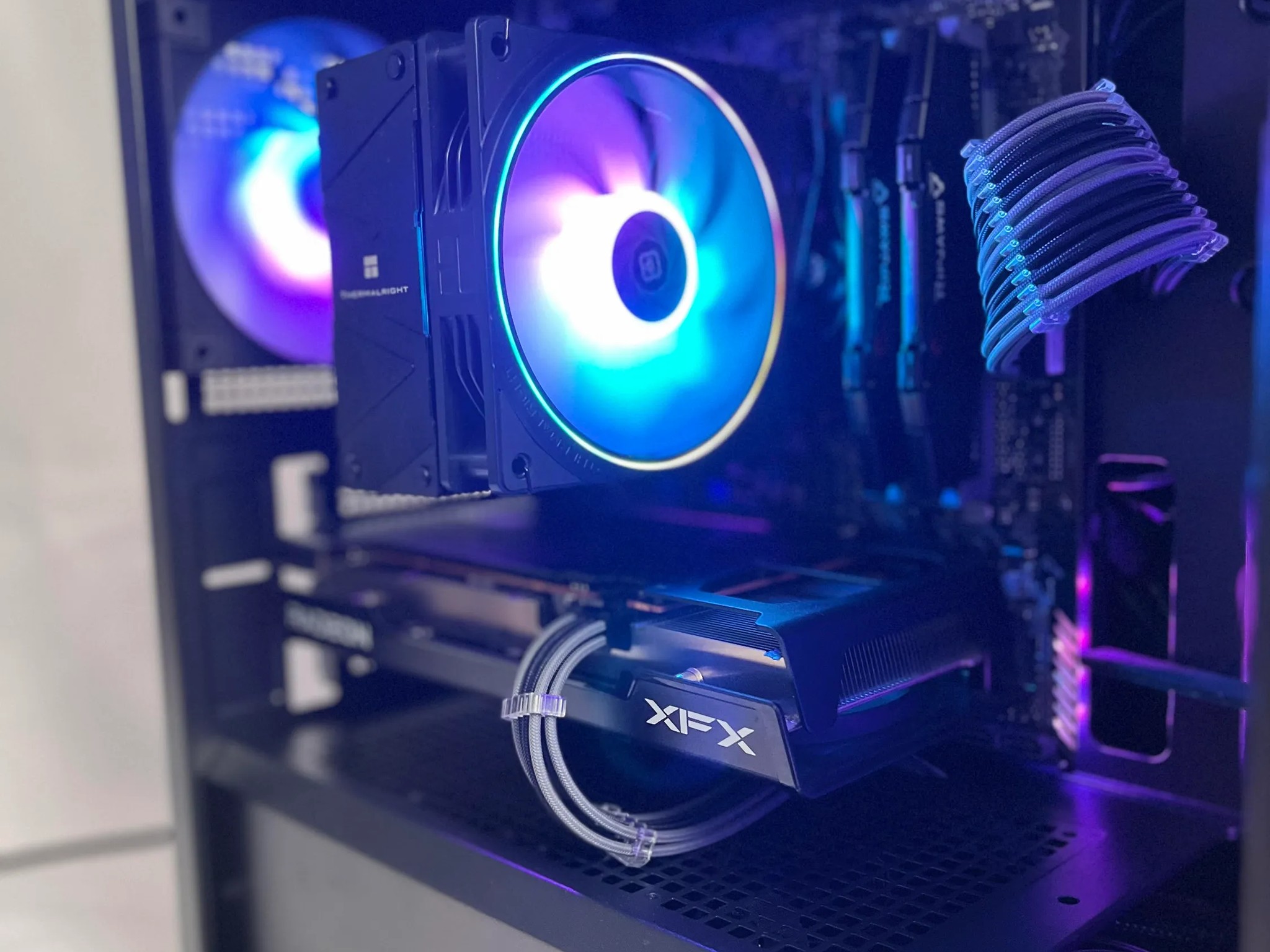 AMD PC - RYZEN 5 3600, RX 6600, 1TB SSD - WIN 10 PRO, WIFI