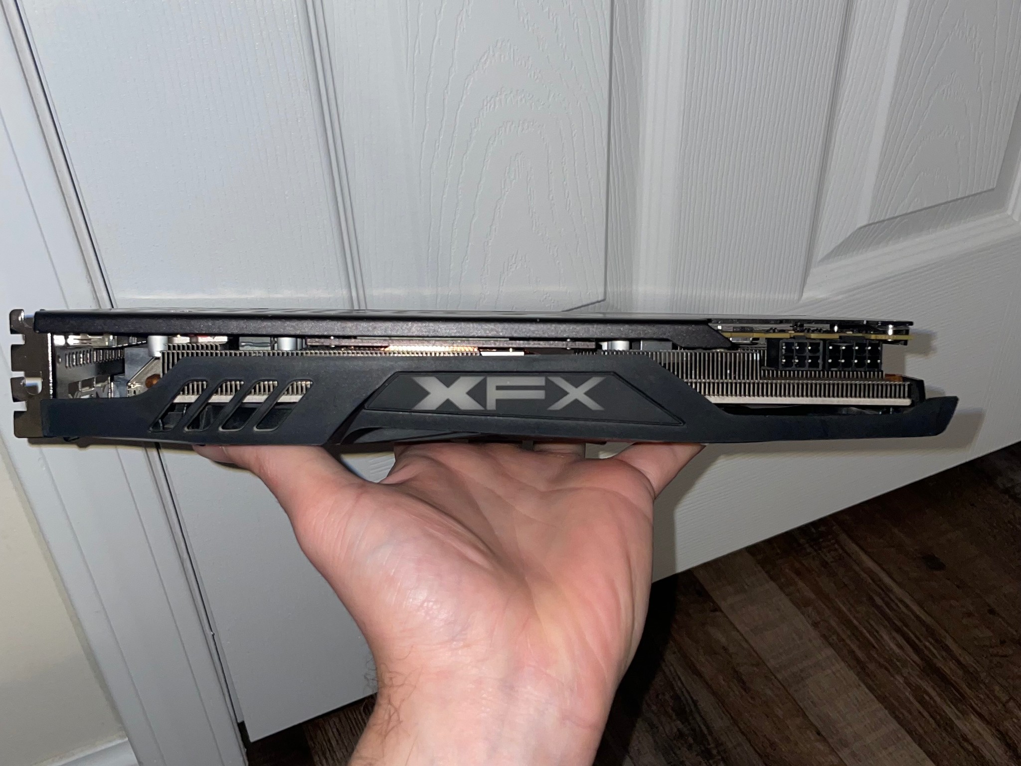 Red LED XFX Rx 580 8gb