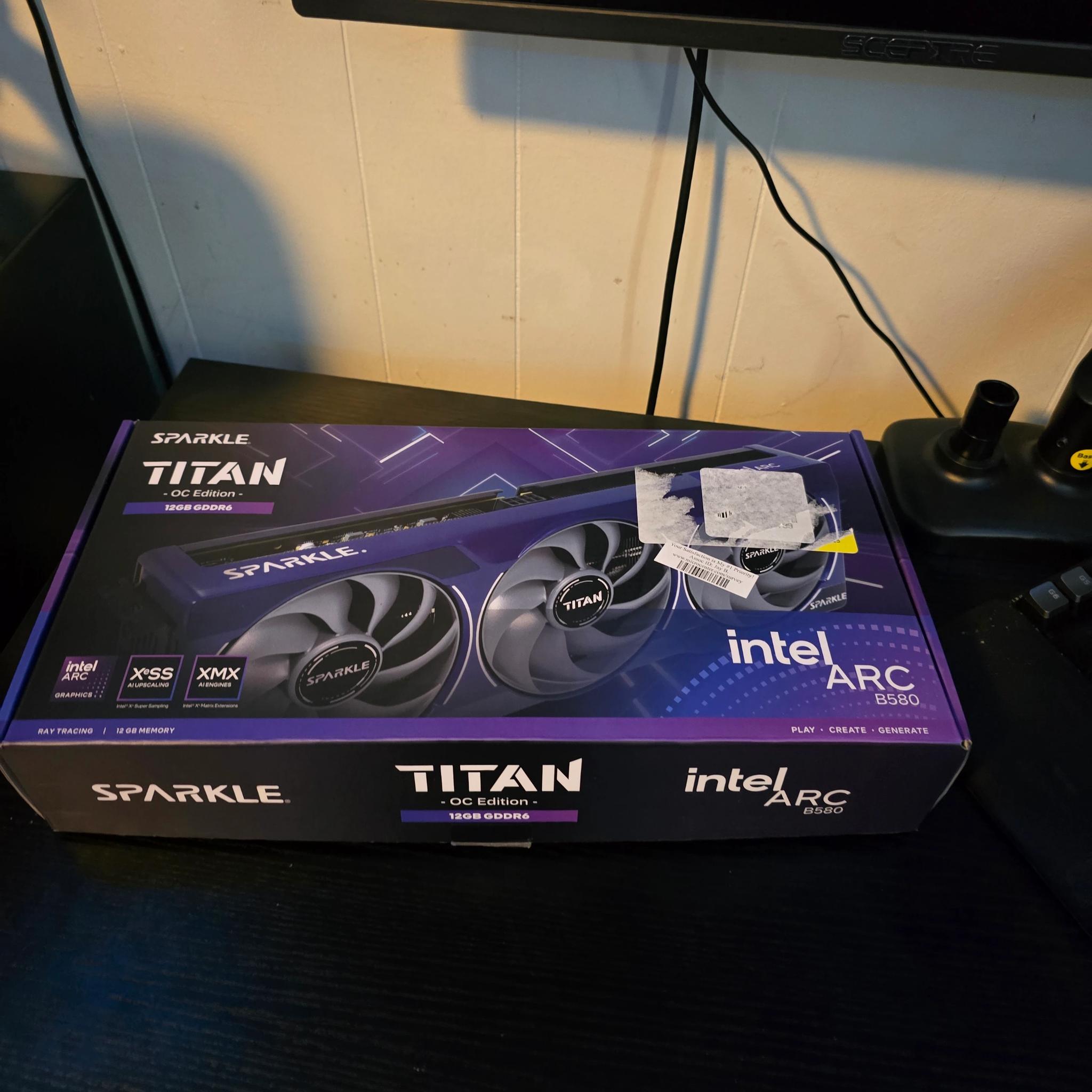 Intel Arc B580 Sparkle Titan OC Edition