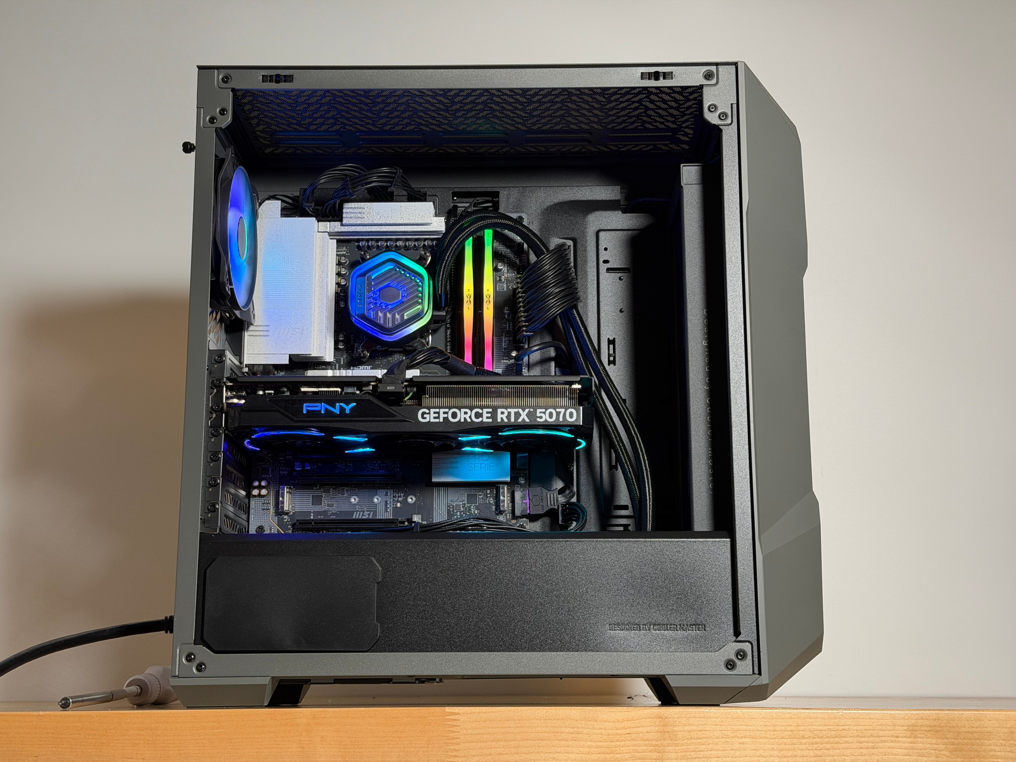 RTX 5070 Ryzen 7 9700x Gaming PC