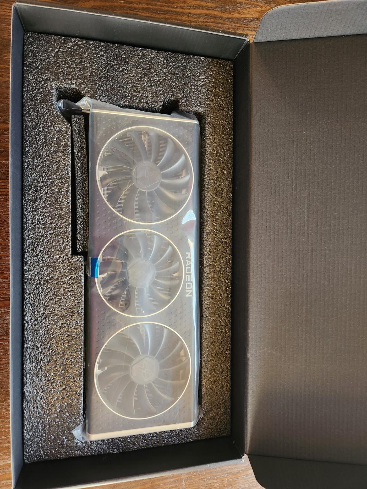 XFX Speedster MERC319 AMD Radeon RX 6900 XT Black