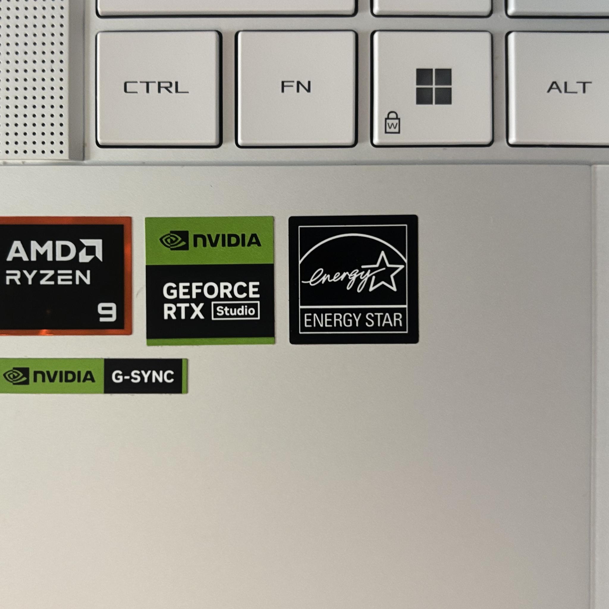 ASUS ROG Zephyrus G14 (Platinum White) – Ryzen 9 / RTX 4060 Gaming Laptop