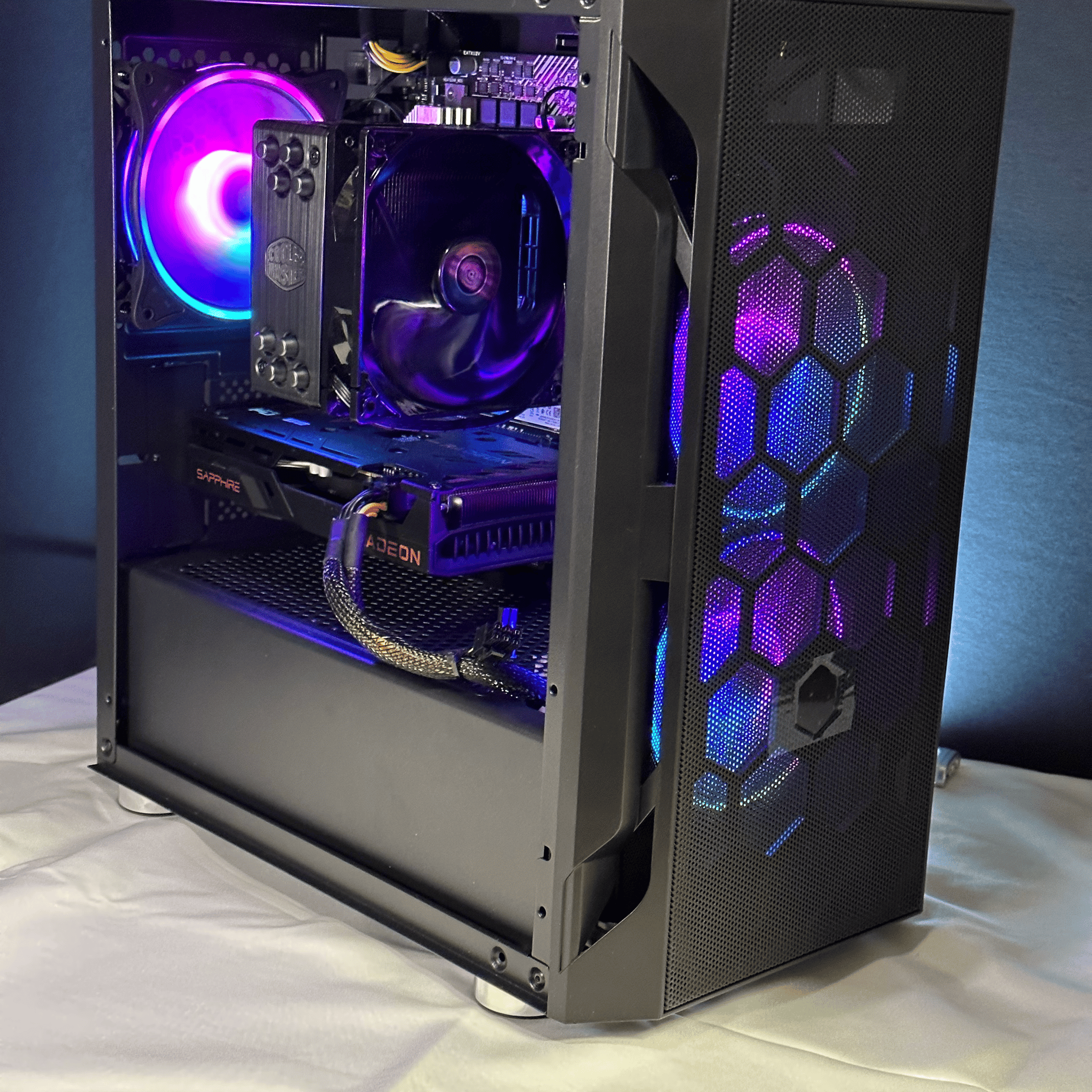 "Lazarus 3900 Delta RGB" Ryzen 9 3900X 12C @ 3.8GHz 16GB DDR4-3200 Radeon RX 6600 500GB M.2 1TB HDD