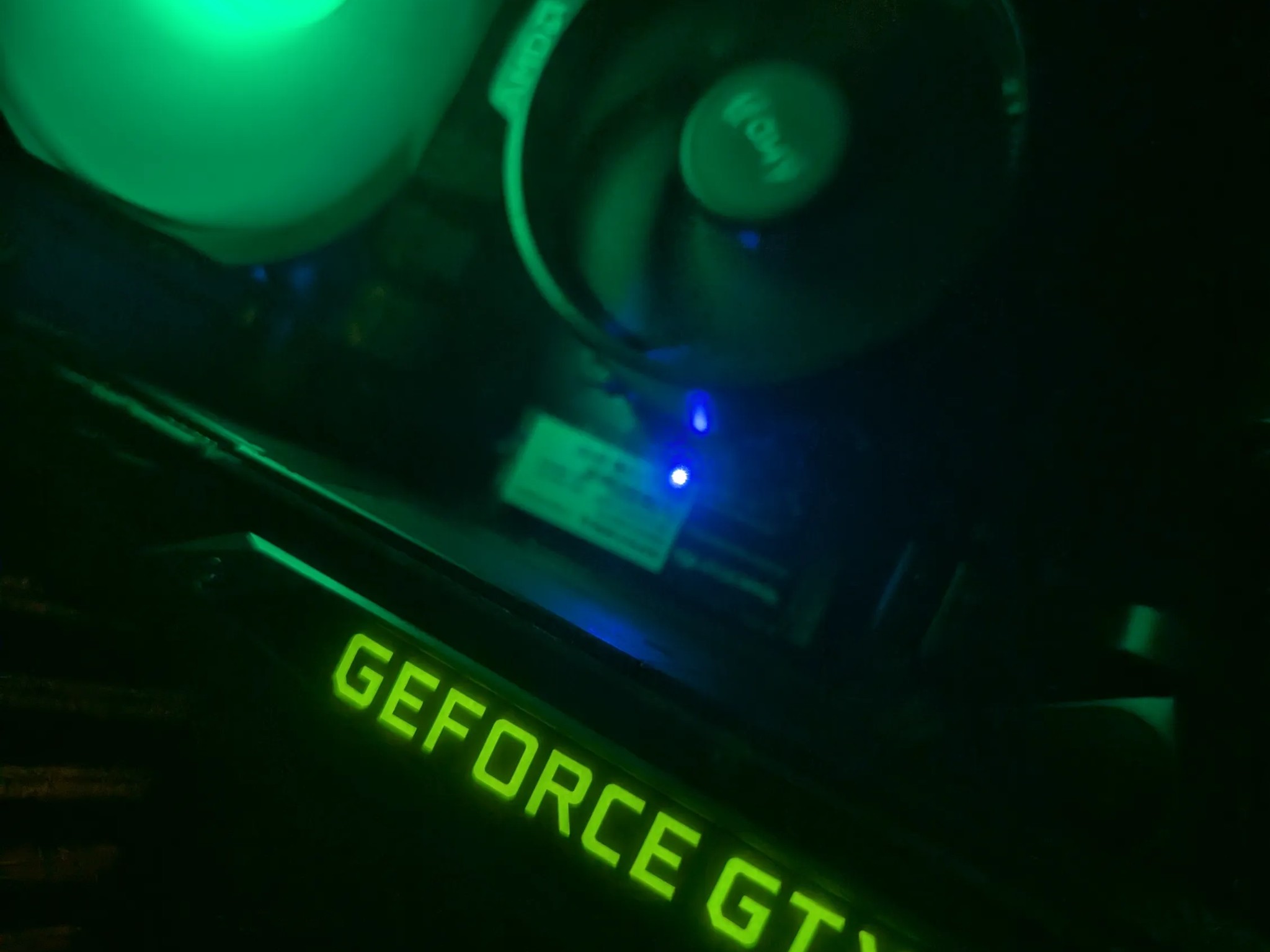 Ryzen 5 2600 + GTX 1080 Gaming PC