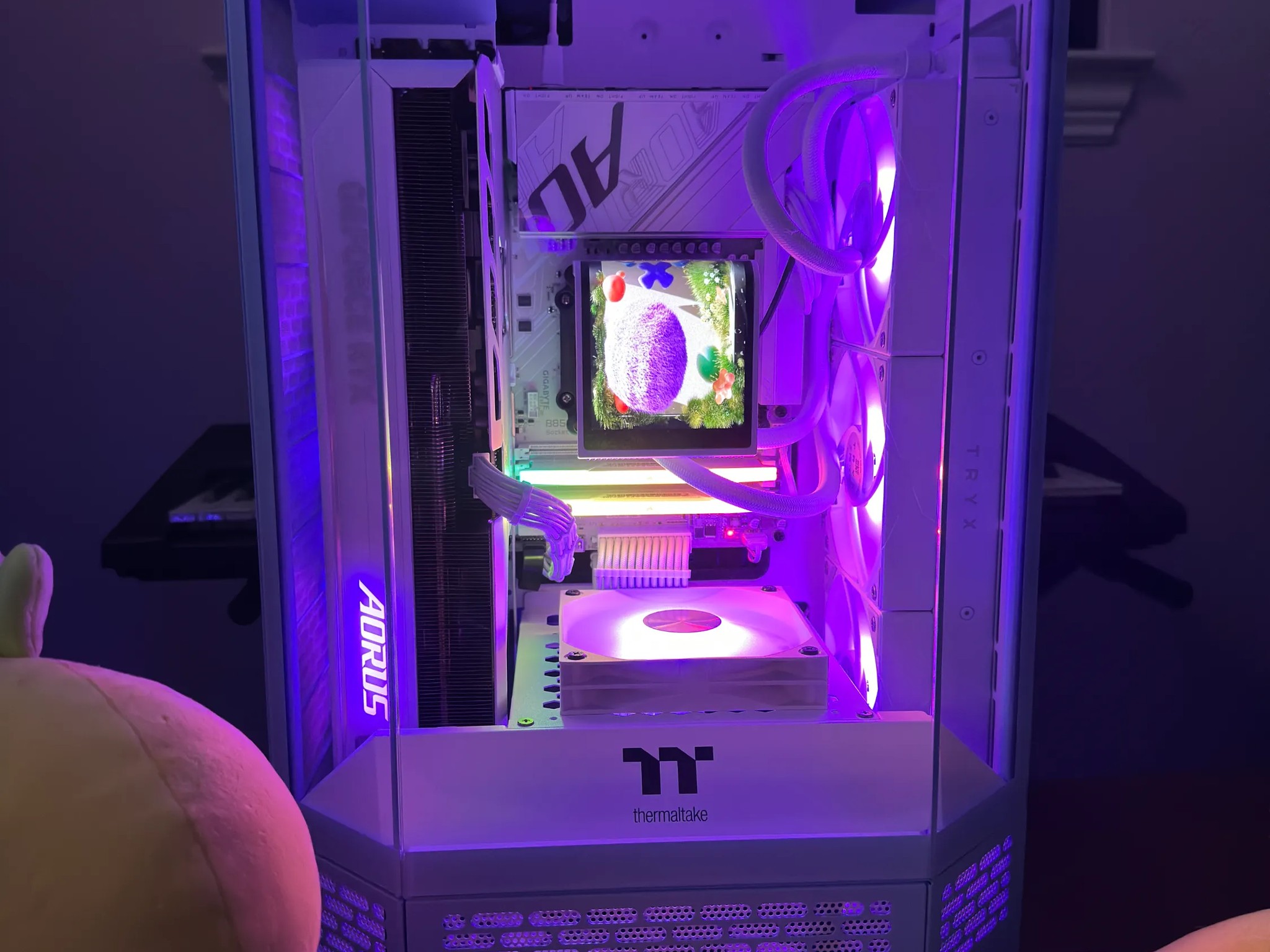 Hydrangea Blue 7800x3d Aoursmaster white RTX 5080 TRYX AIO