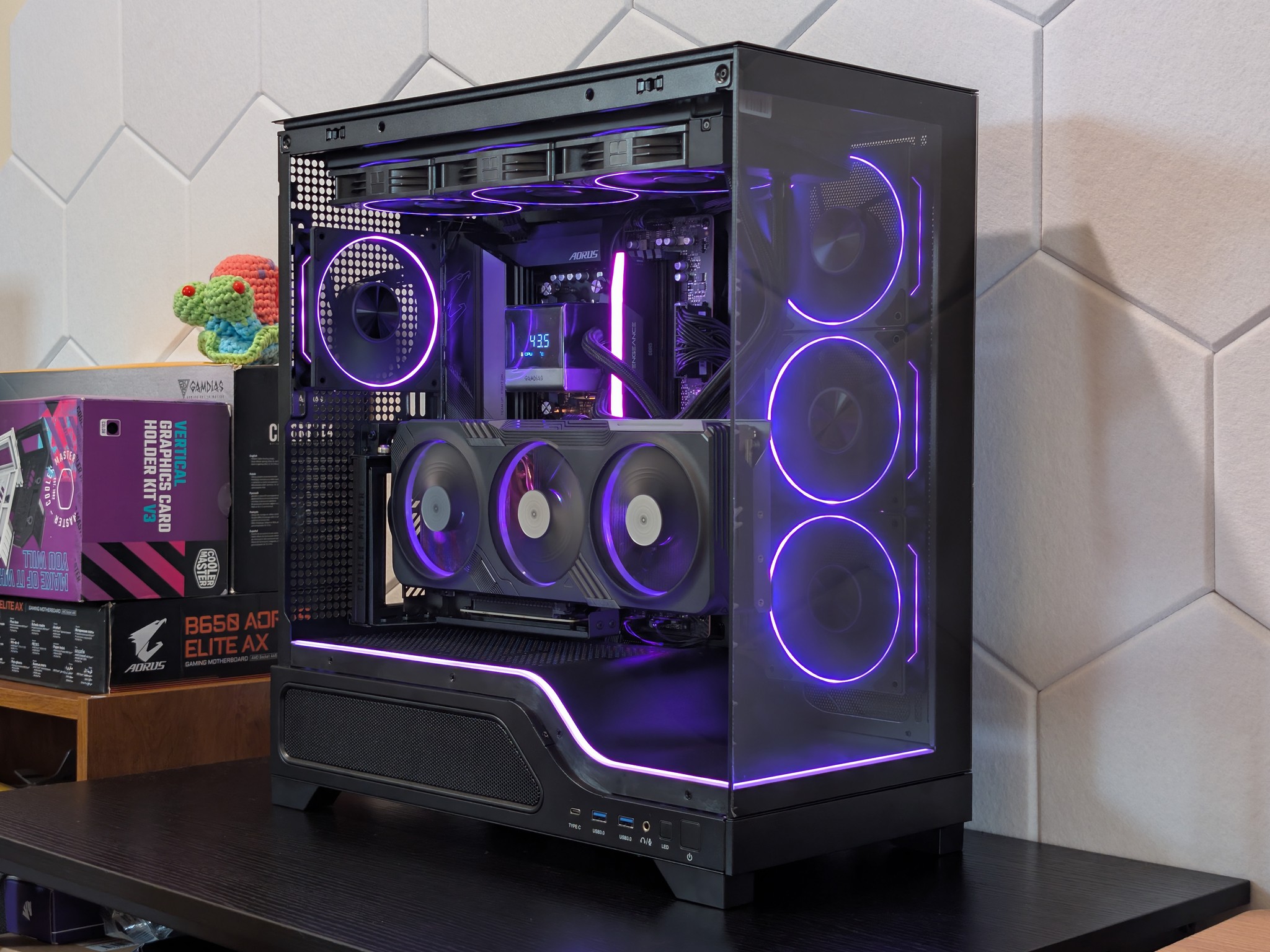 🪐🔥1440p Gaming Beast | RTX 4070Ti | Ryzen 7 7700X | 1TB SSD | 32GB RAM | WiFi 6 & Bluetooth🔥🪐