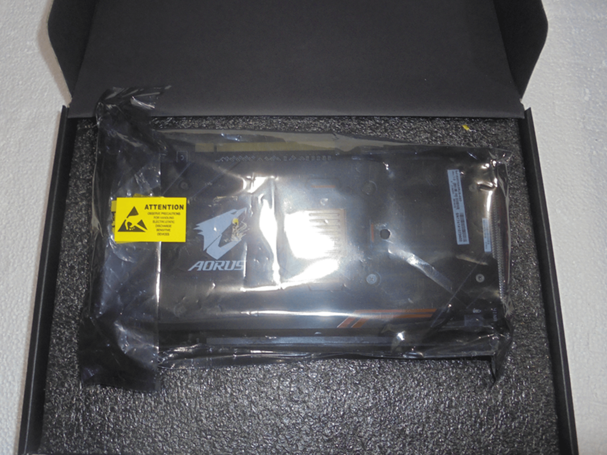 Gigabyte AORUS Radeon RX570 4G/Very Clean Like New Open Box Condition
