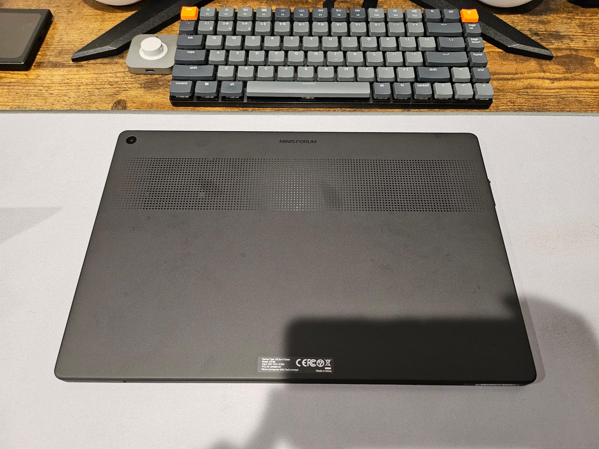 MinisForum V3 SE Laptop/Tablet