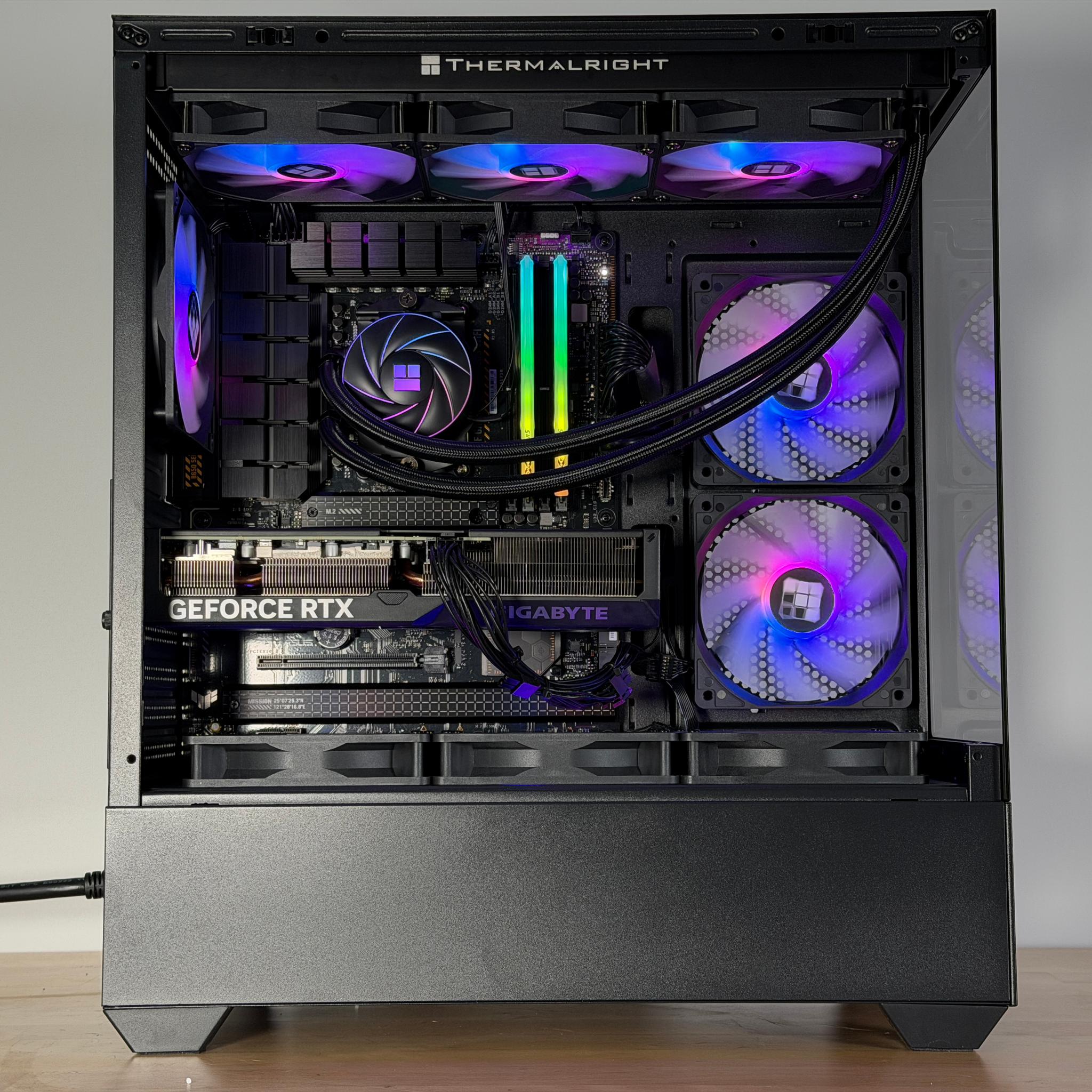 RTX 4070 Ryzen 7 7700x Gaming PC