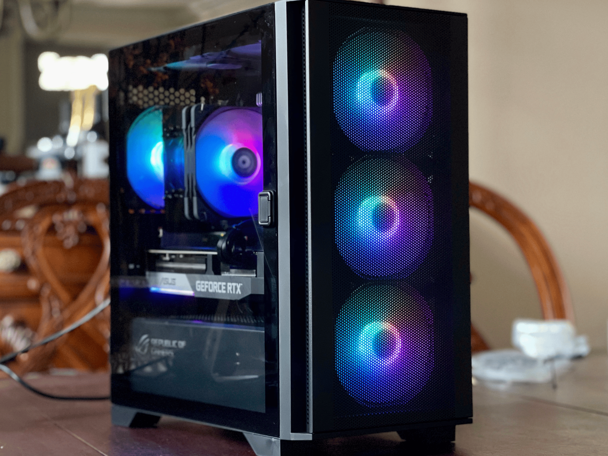 Ryzen 7 5800X, RTX 3070, 16GB 3600MHz, 1TB nvMe, ARGB fans, WiFi 6E