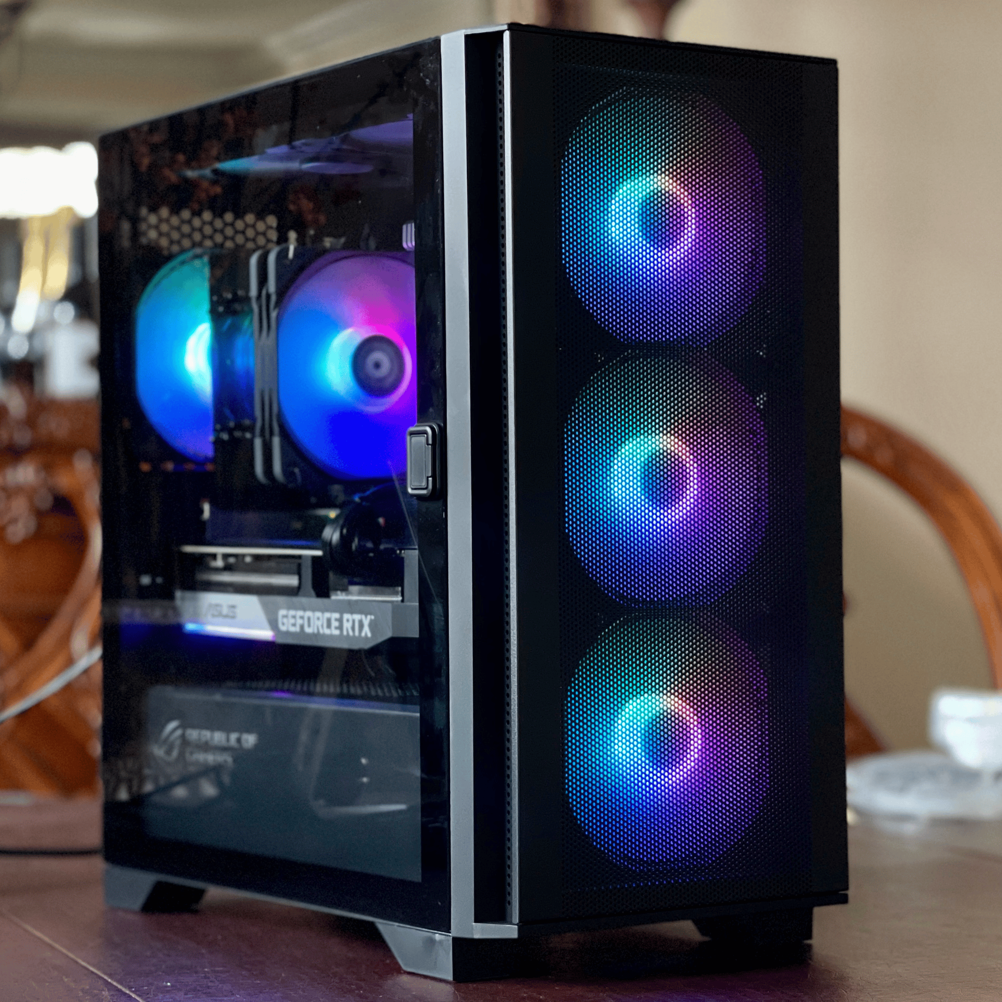 Ryzen 7 5800X, RTX 3070, 16GB 3600MHz, 1TB nvMe, ARGB fans, WiFi 6E