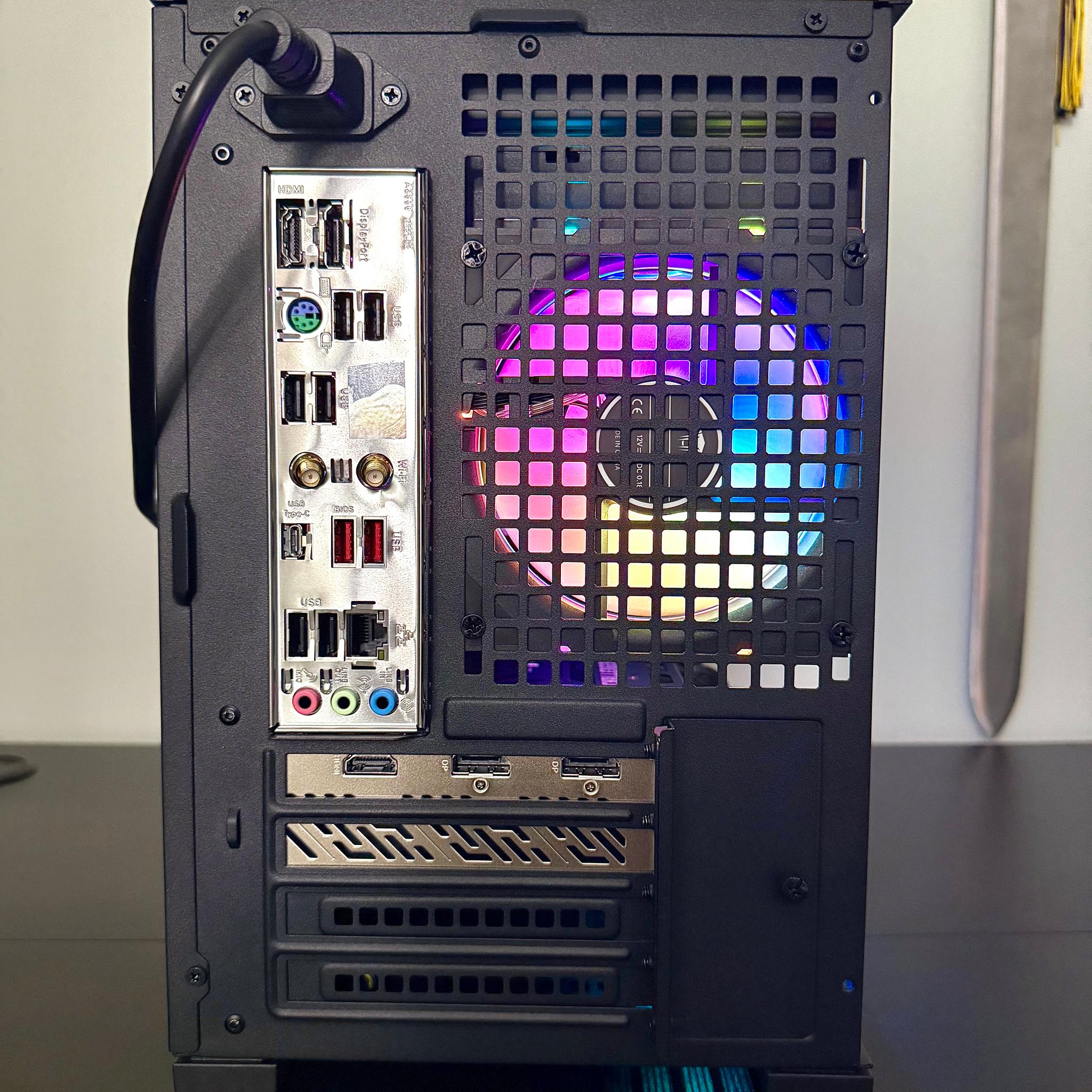 Ryzen 7700x | 9060xt 16GB | 32GB DDR5 | 1TB SSD With LCD Liquid Cooler Gaming PC