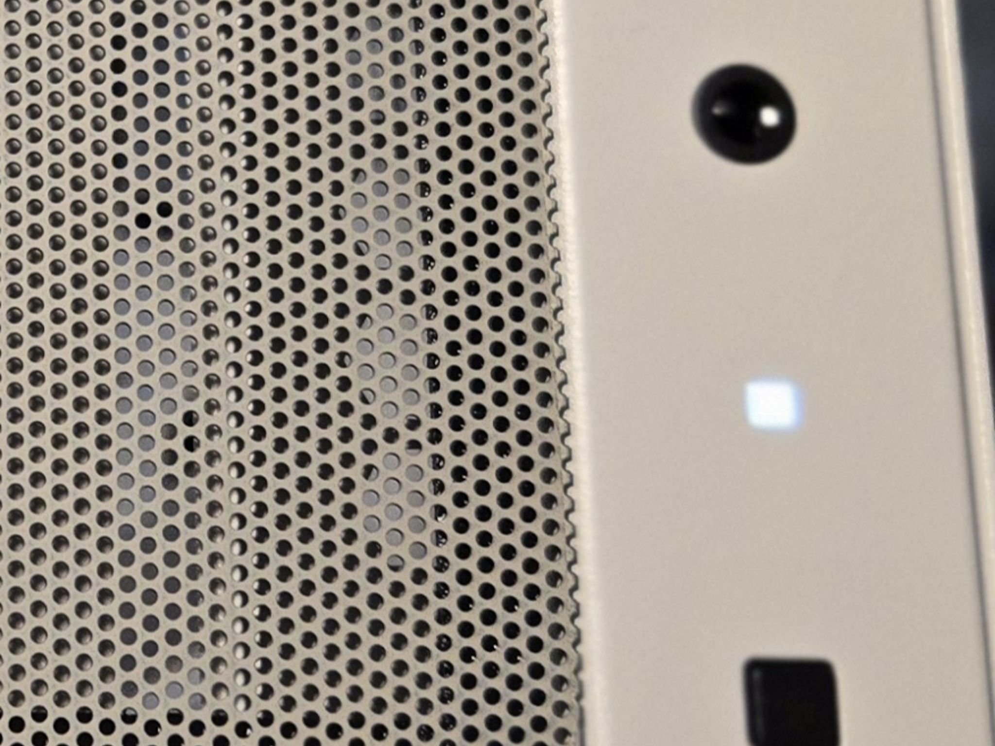 👻 White Phantom 👽 – Ryzen 7 + RTX 4060 | 32GB RGB | 1TB NVMe | Sleek & Powerful