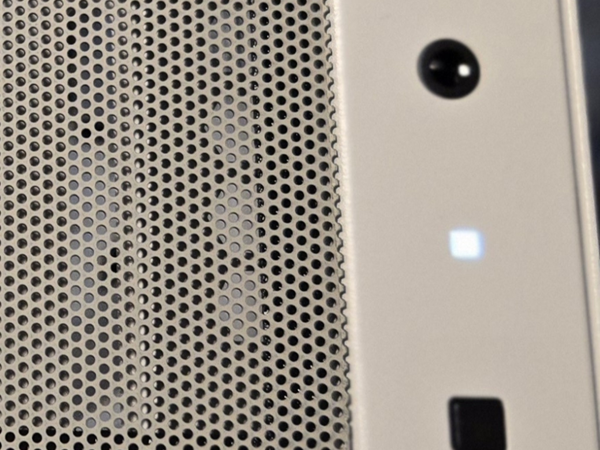 👻 White Phantom 👽 – Ryzen 7 + RTX 4060 | 32GB RGB | 1TB NVMe | Sleek & Powerful