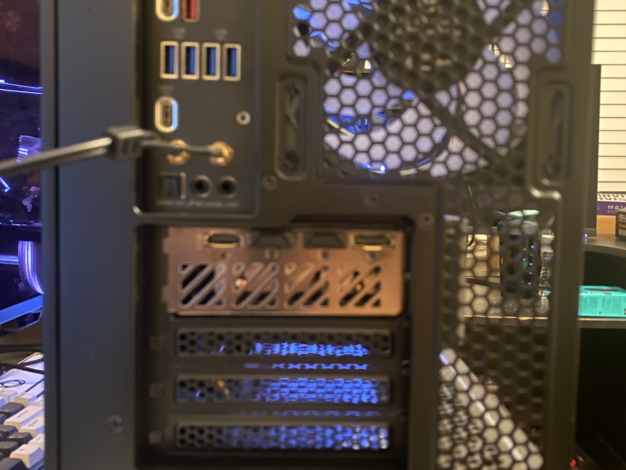 COMPACT AM5 GAMING PC | RYZEN 7 7700X | RTX 4070 SUPER | 32GB DDR5 | 1TB