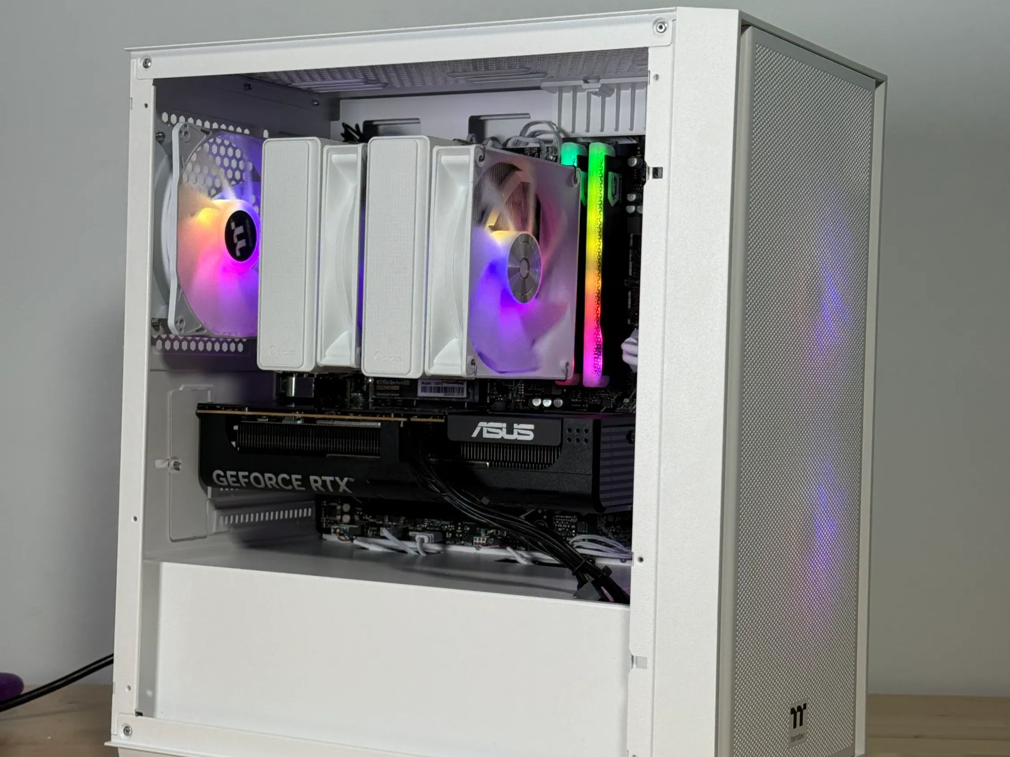 RTX 5060 Ryzen 7600x 32GB RAM Gaming PC