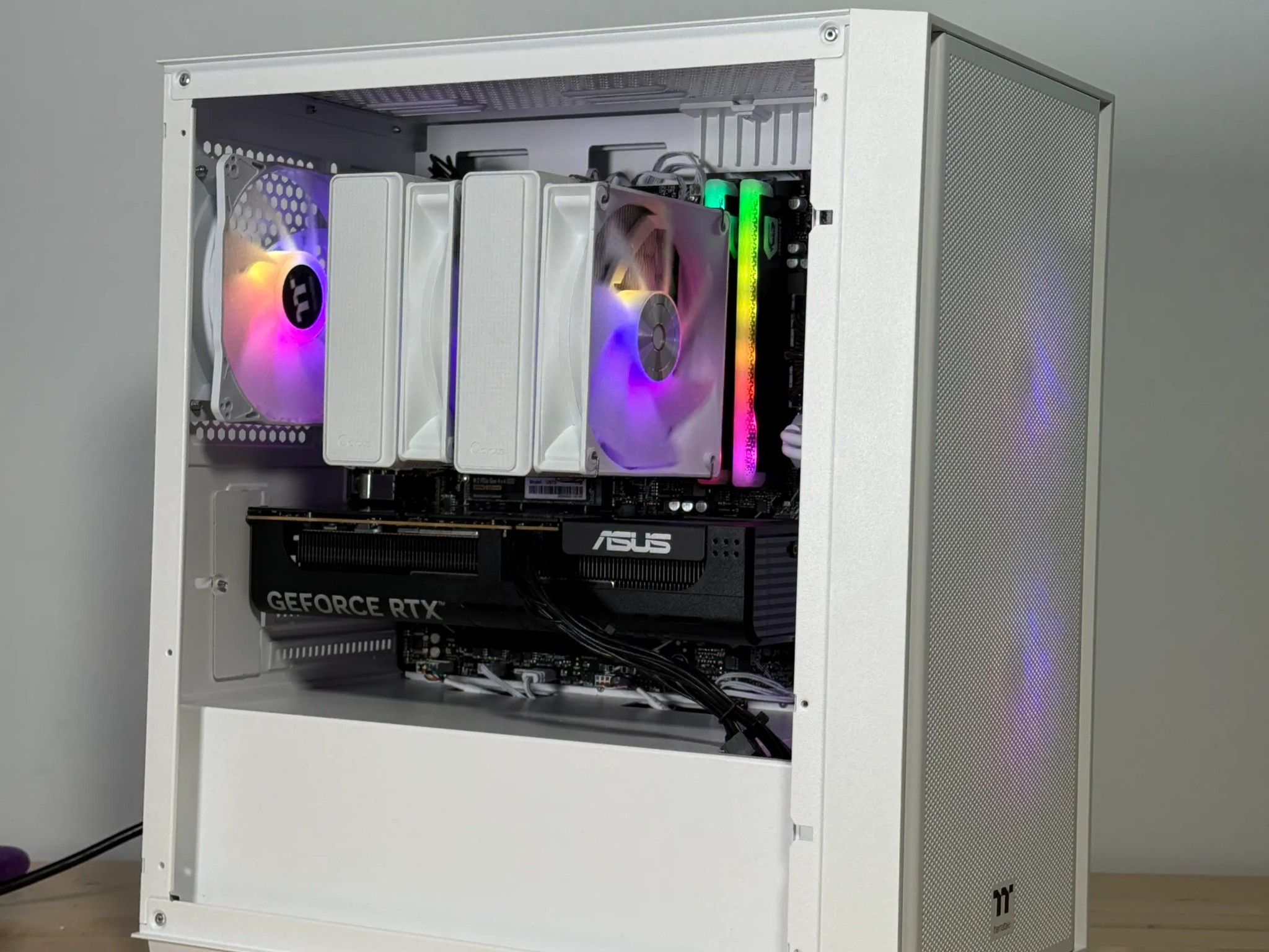 RTX 5060 Ryzen 7600x 32GB RAM Gaming PC