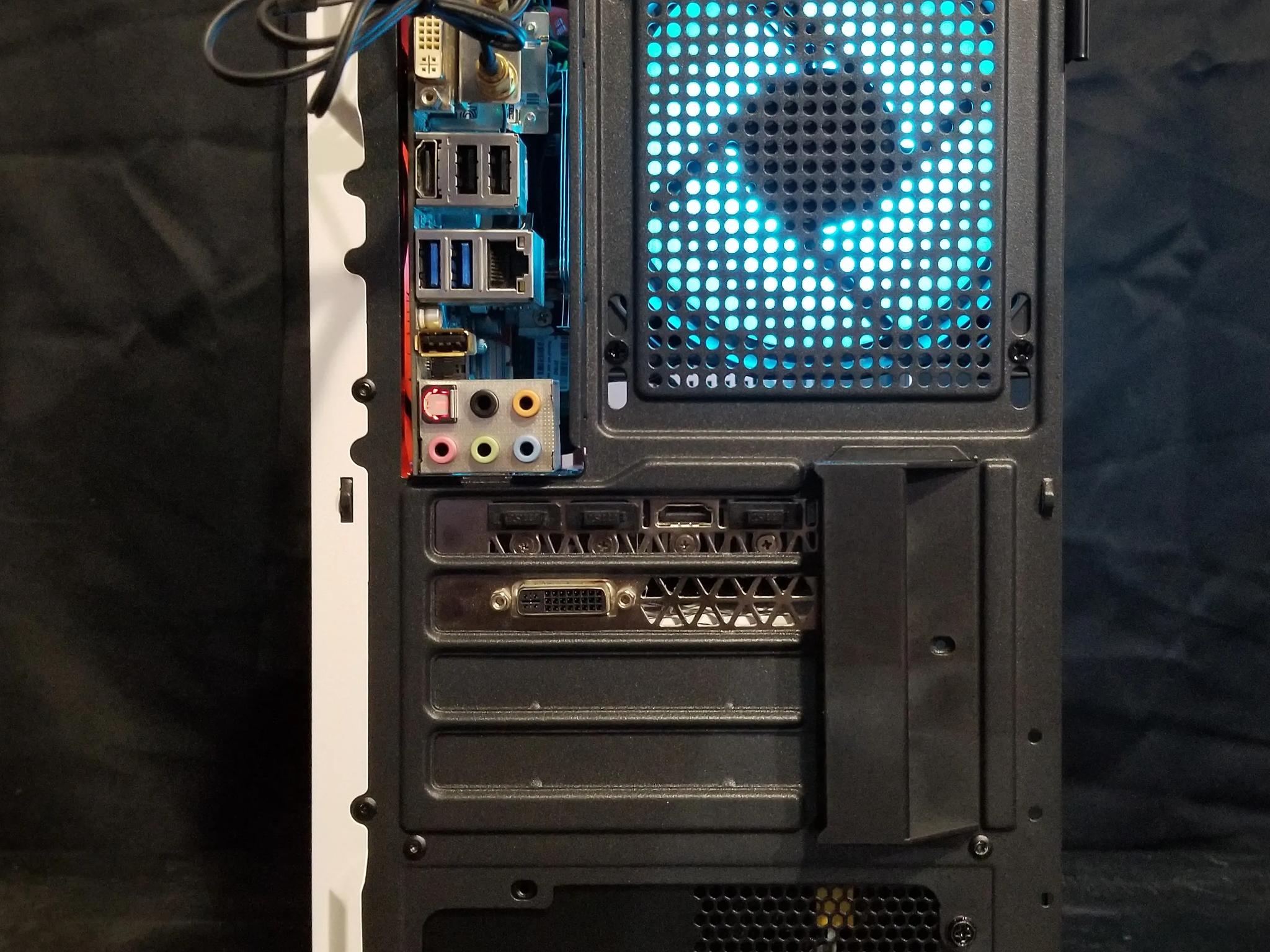 custom built white/black gaming pc