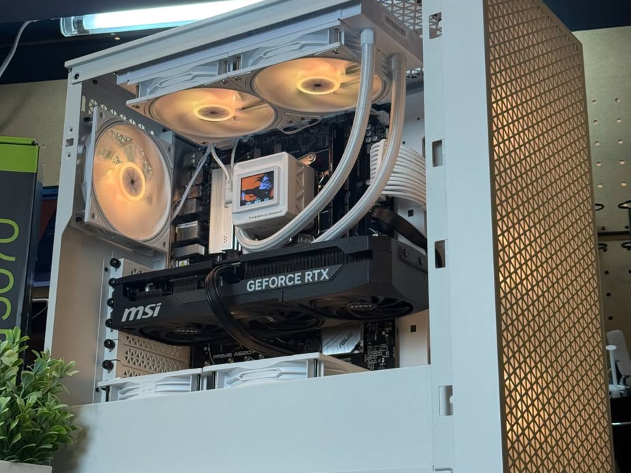 Ultra Gaming PC | RTX 5070 | Ryzen 9 7900x | 32GB DDR5 RAM | 1TB | Windows 11