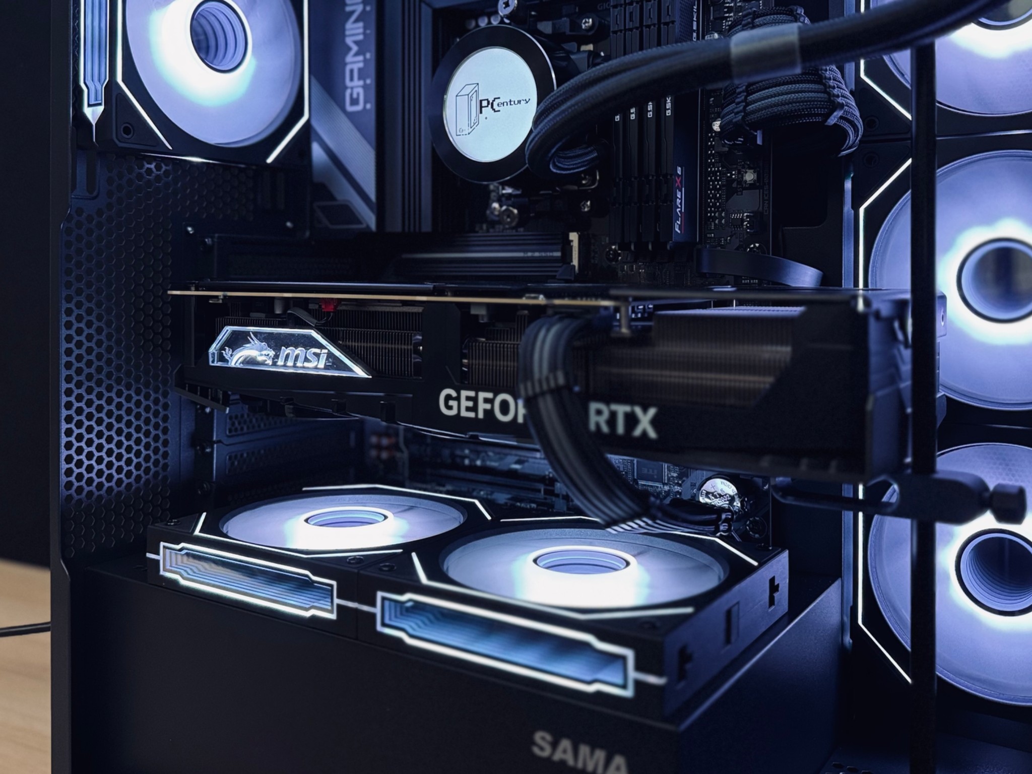 🥈ECHELON: BEASTLY GAMING PC | RTX 4090, RYZEN 7 7800X3D, 64GB DDR5 RAM