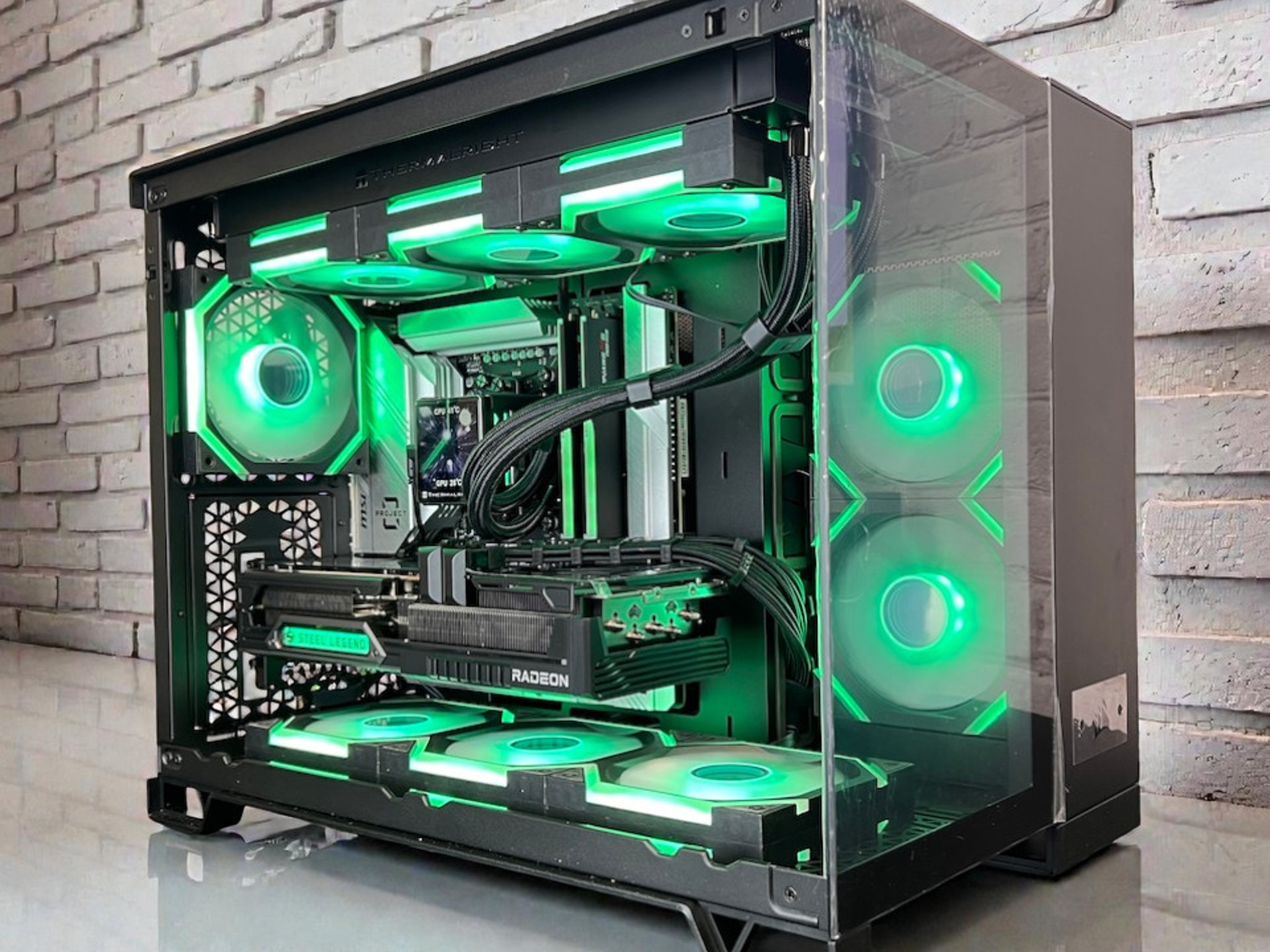 Ryzen 7 9800X3D | RX 9070 XT | 32GB DDR5 | 2 TB M.2 | WIFI 6 | Dark Gamer