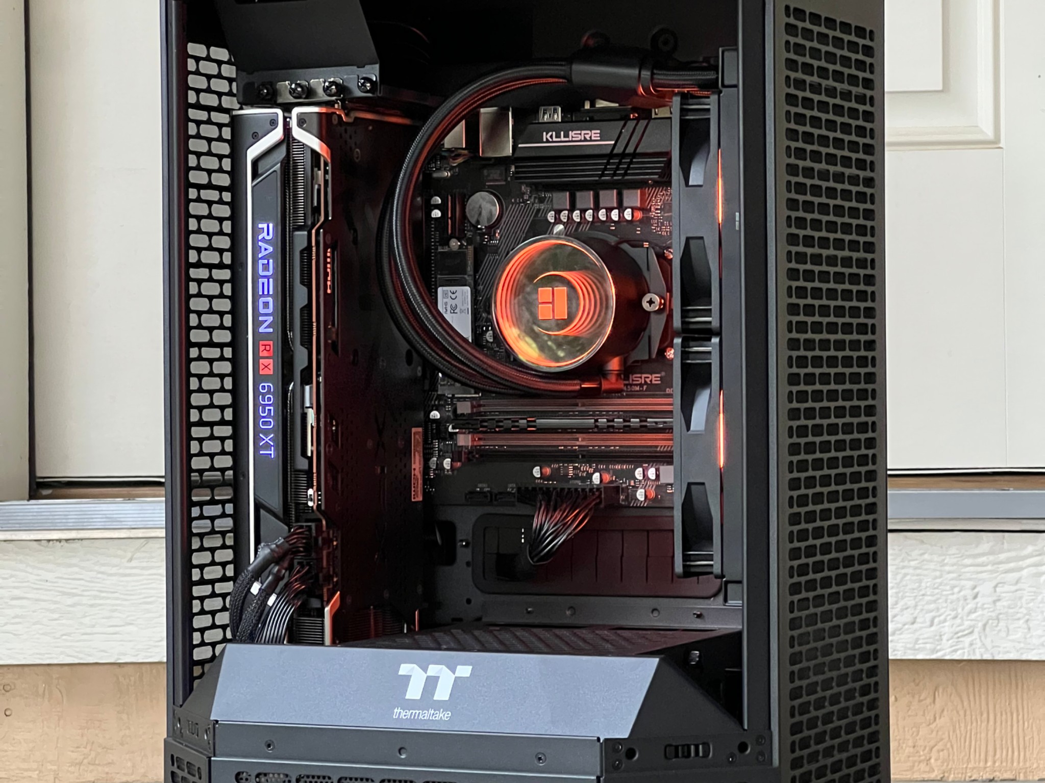 Rx 6950 XT 16GB | Ryzen 7 5800x | 32GB 3200mhz Corsair | 1tb nvme | 850w psu | windows 11 pro