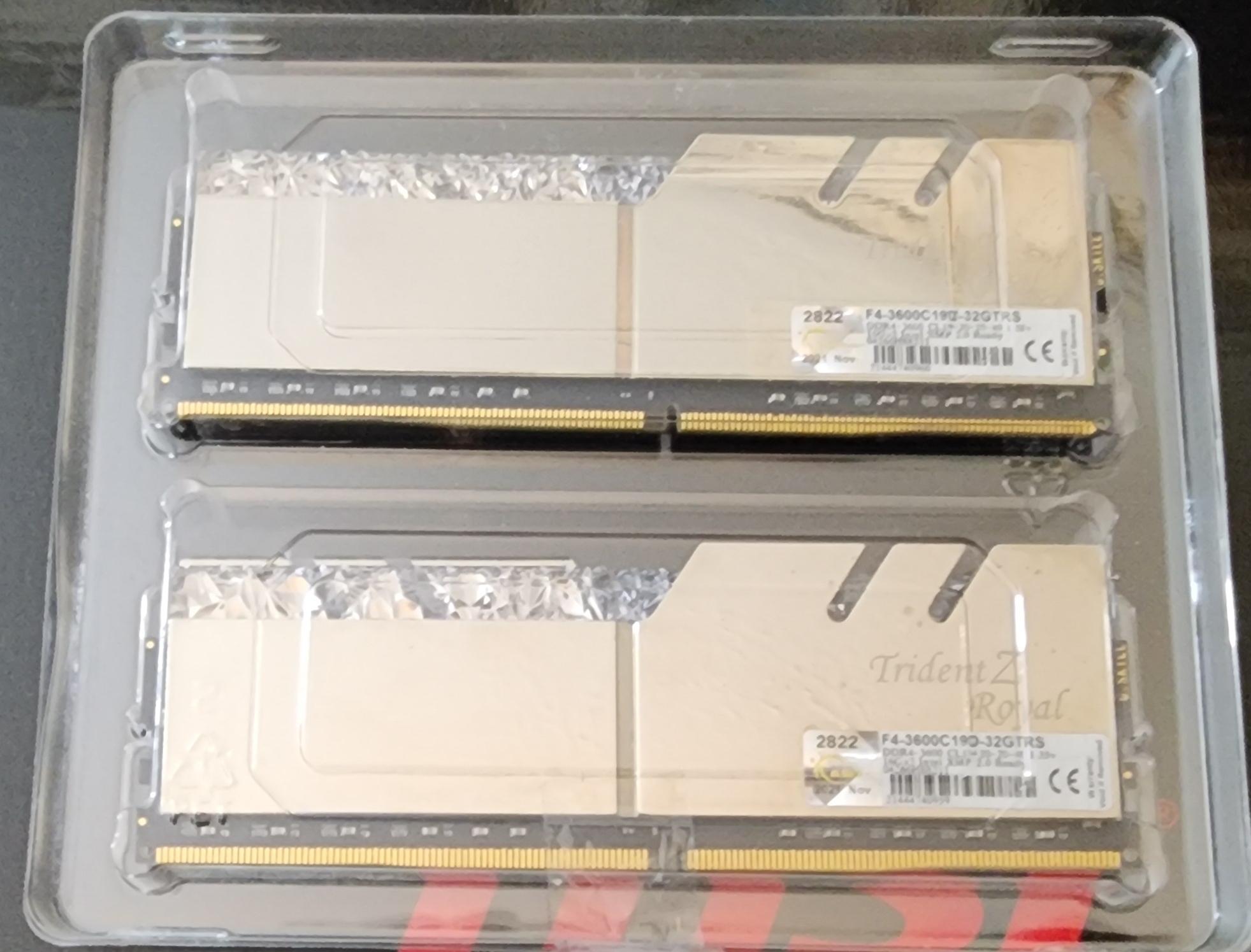 G.SKILL F4-3600C19D-32GTRS Trident Z Royal DDR4-3600 CL19-20-20-40 1.35V 32GB (2x16GB) ARGB